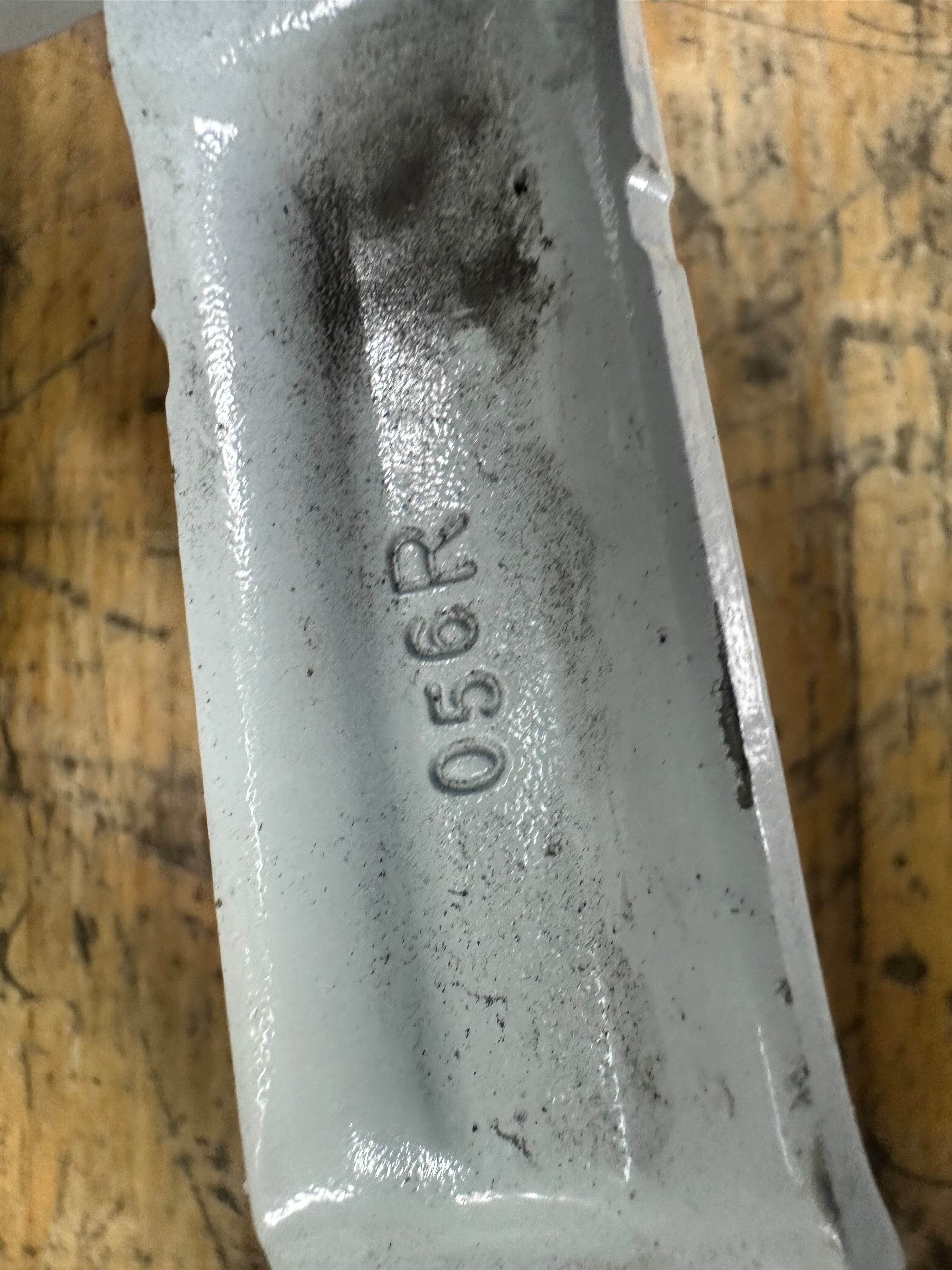 BMW X5 G05 2019 Right Driver’s Bonnet Hood Hinge with Actuator (7418202)