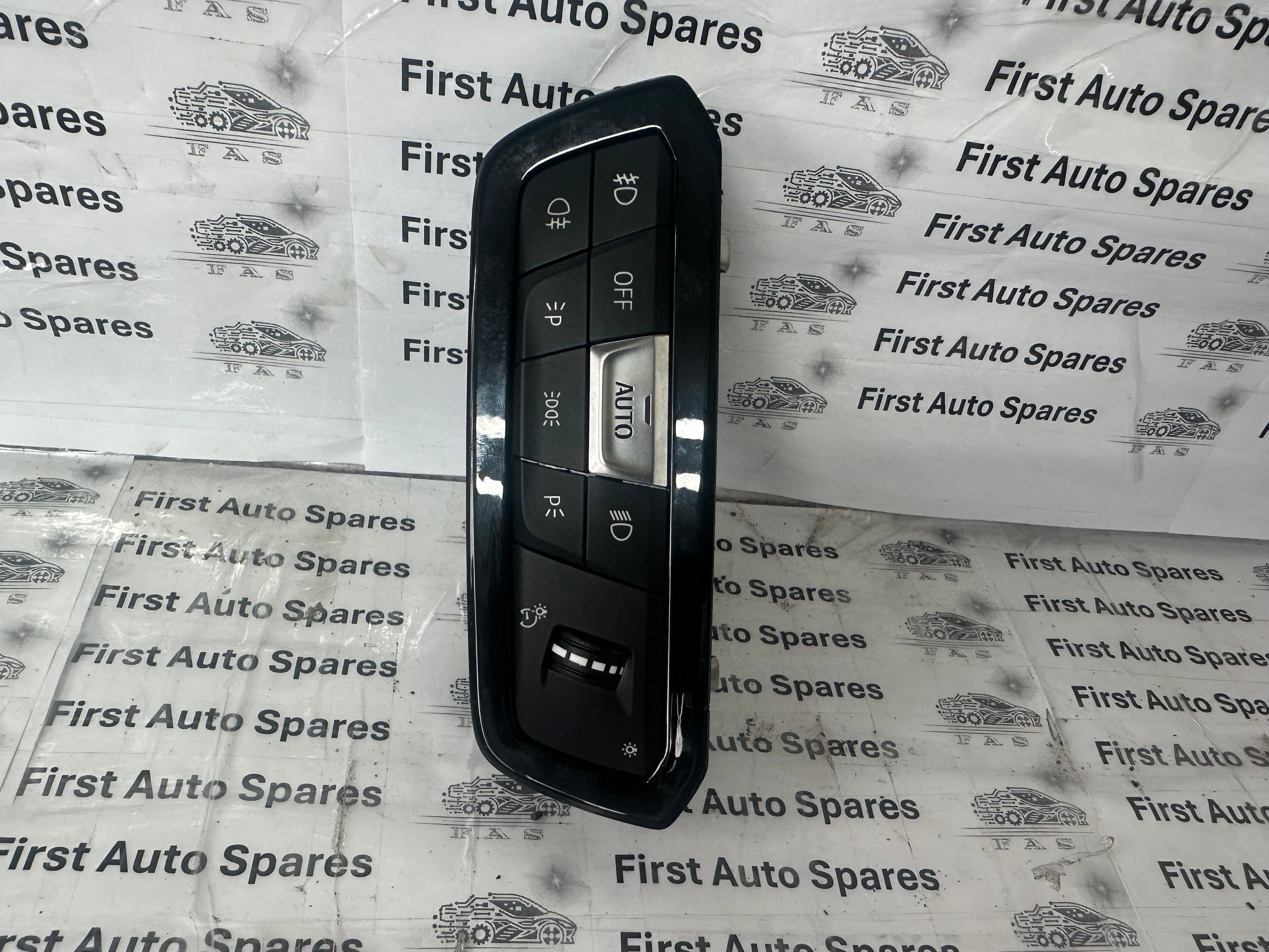 BMW 3 Series G20 G21 2018-2022 Light Switch (6131 5A16B20 01, E1182002-0B)