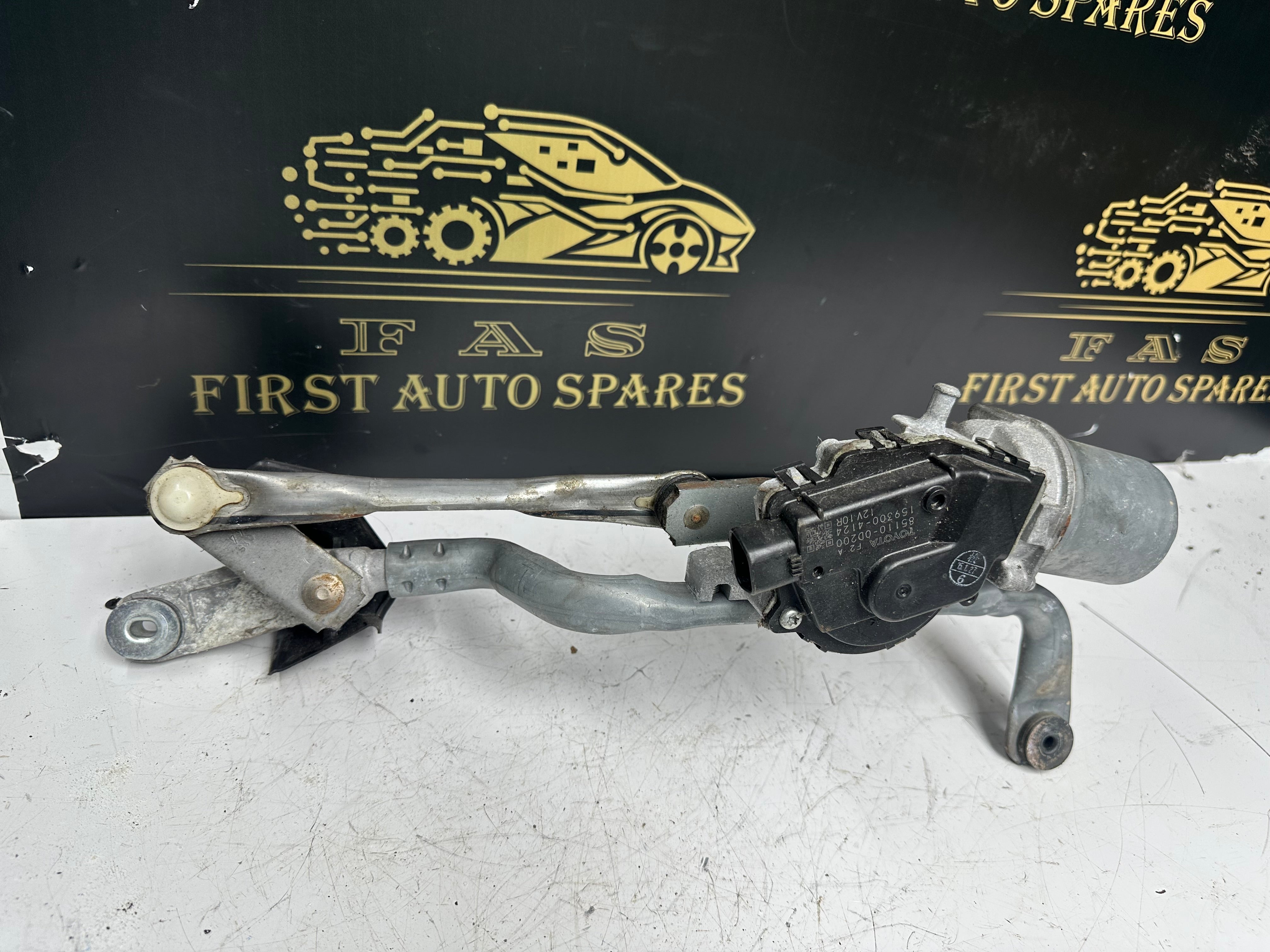 Toyota Yaris 2019 Front Wiper Motor & Linkage (85110-0D200) (159300-4124)