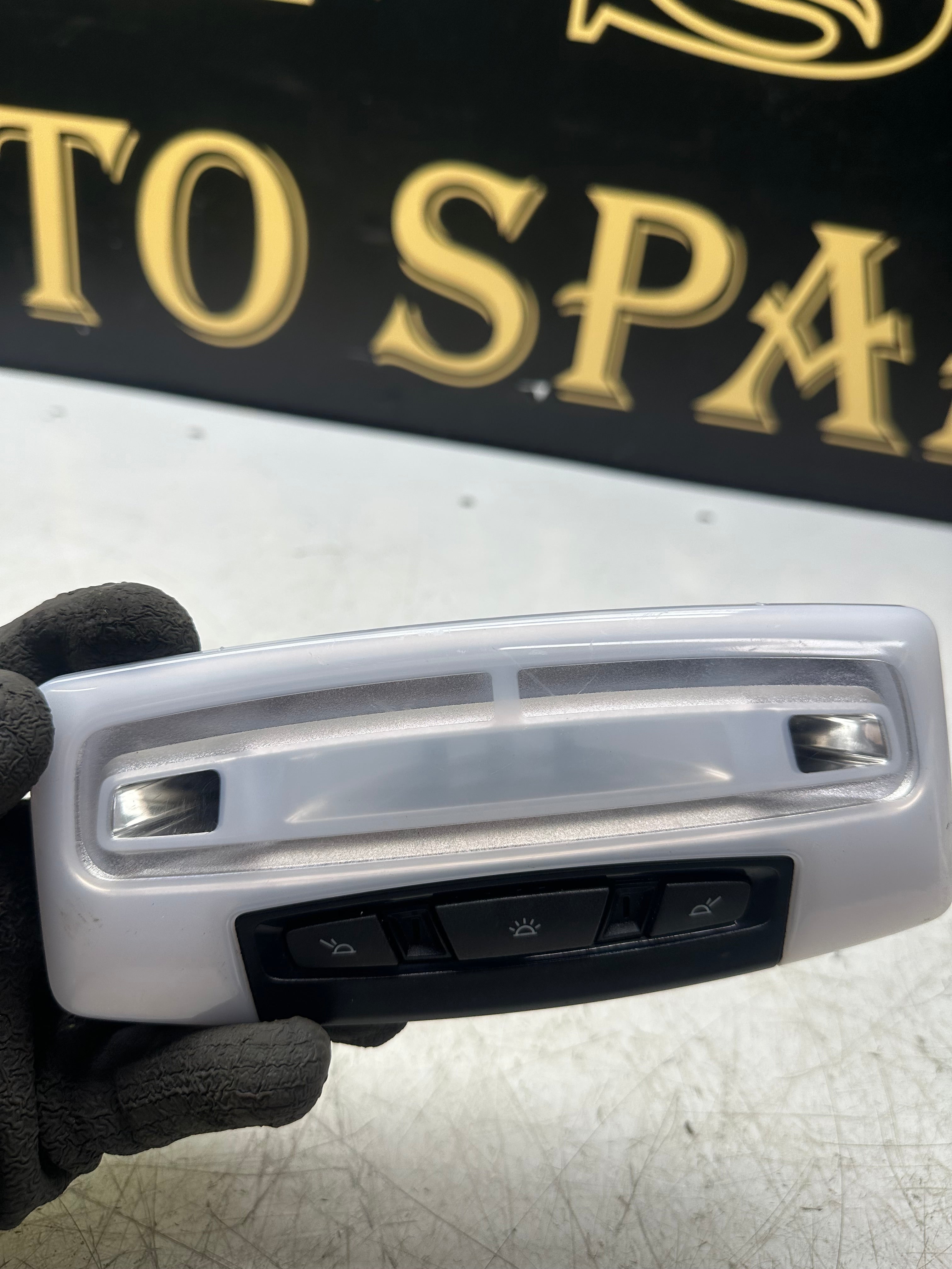BMW 2 Series F46 Interior Rear Roof Reading Light 178199 – 2015–2021