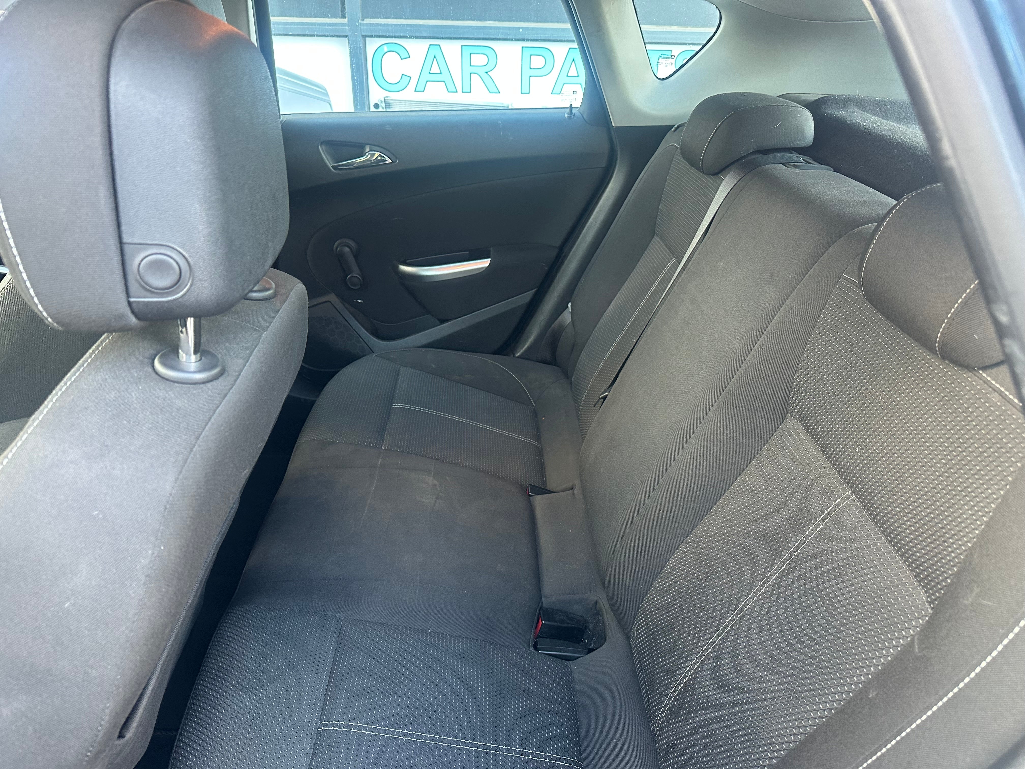 Vauxhall Astra SRi CDTi 2010 For Parts or Full Vehicle Sale (Price For A Wheel Nut Only)