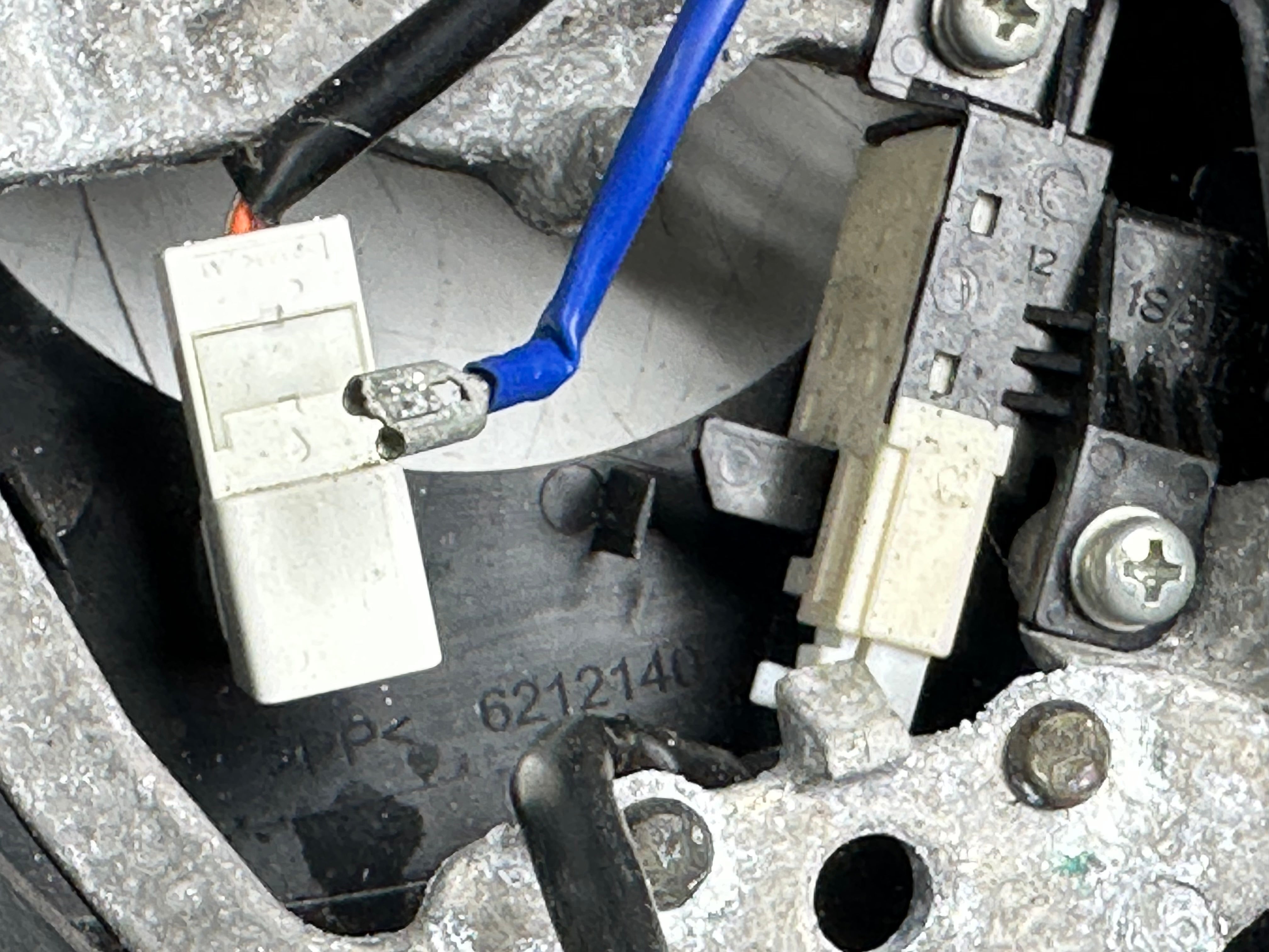 Toyota Auris 2014-17 Hybrid Multi-Functional Steering Wheel (622837810)