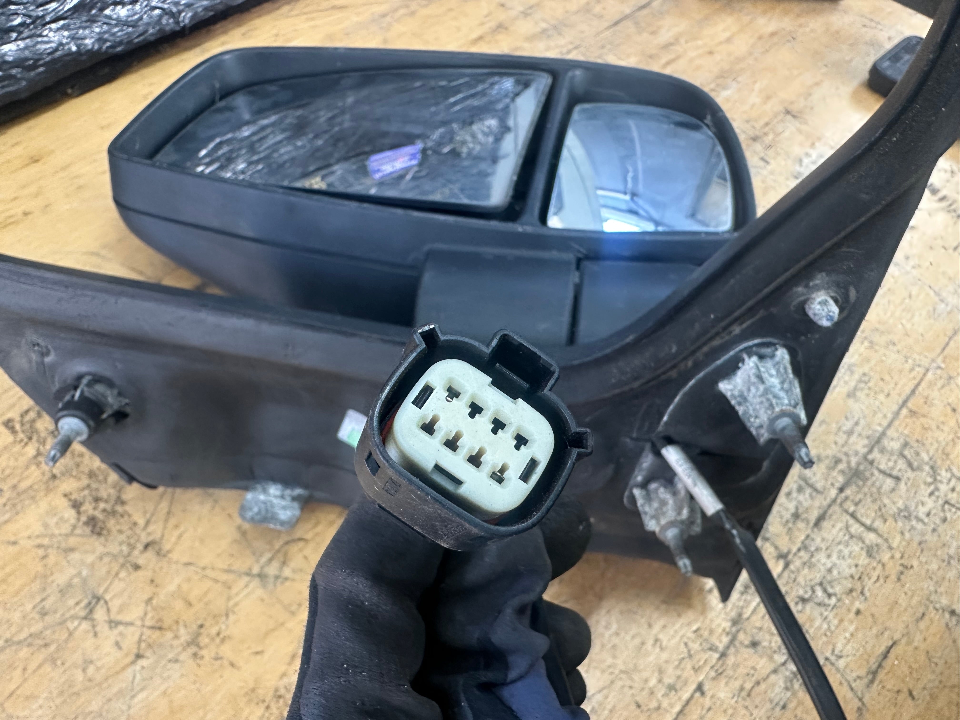 Ford Transit 2021 Mk8 Manual Driver Right Side Wing Mirror (BK31-17682)