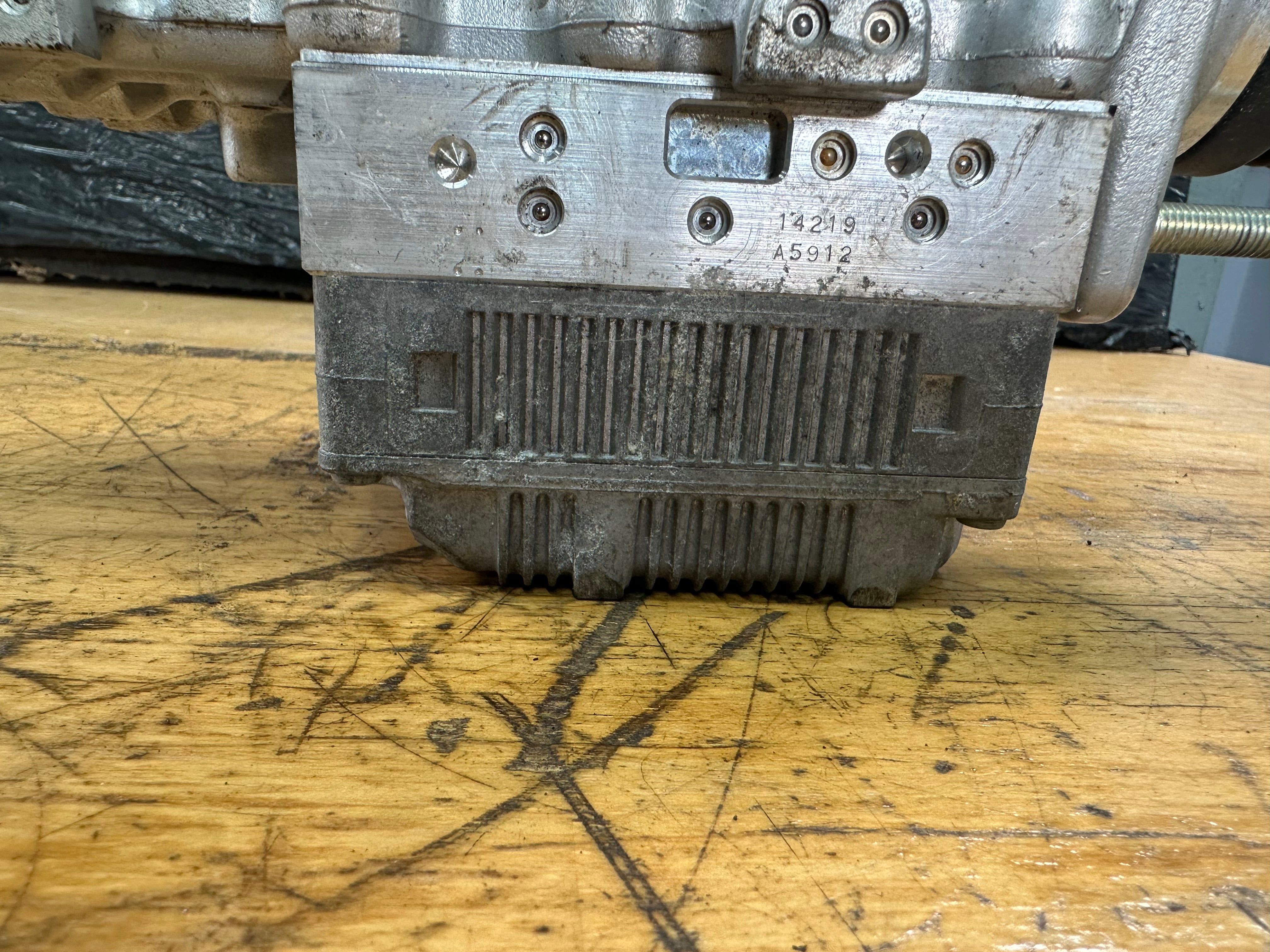 Toyota Auris 2014 Hybrid Estate ABS Brake Servo (47210-12160)