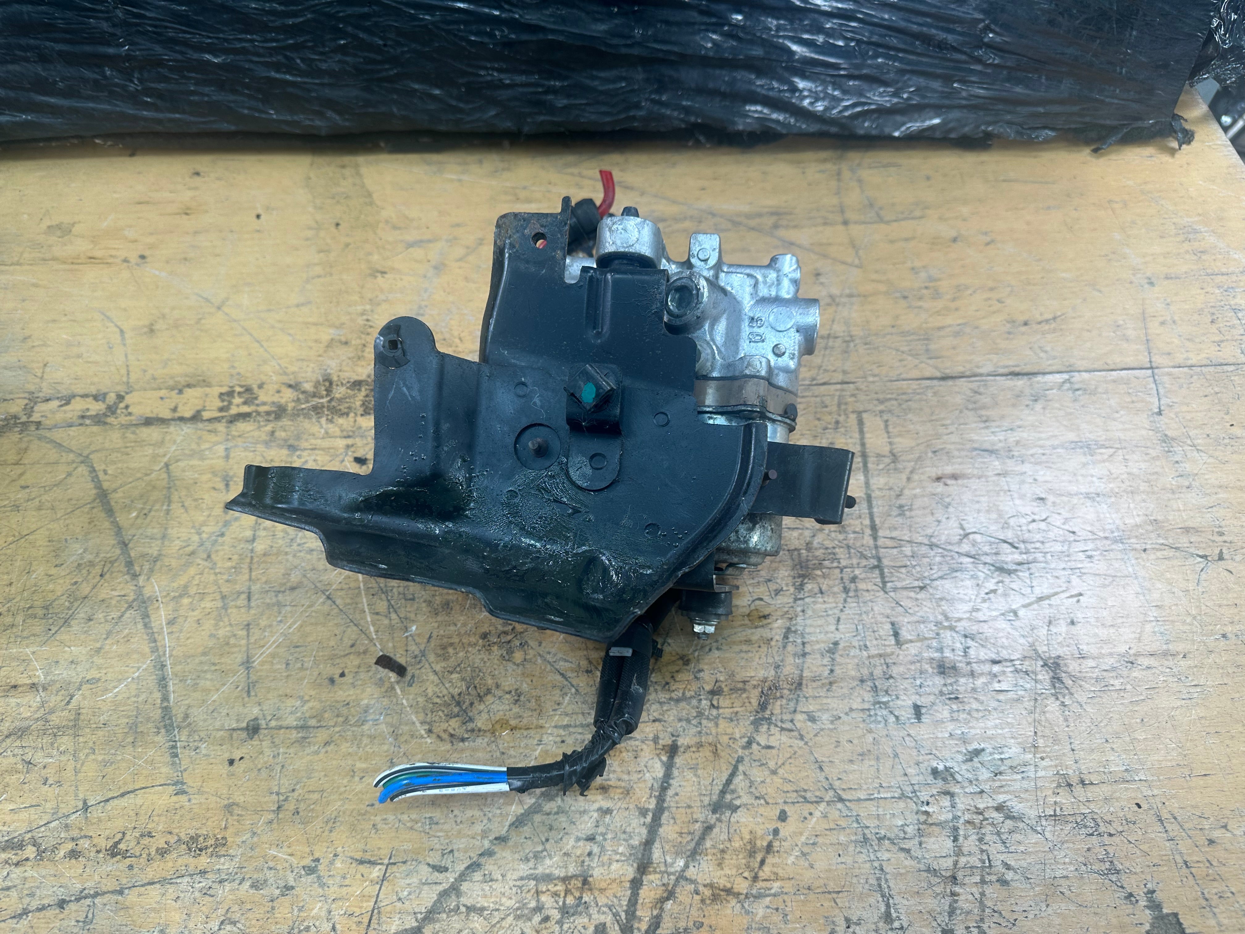 Toyota Auris 2010-2019 1.8 ABS Pump Brake Booster Actuator (47070-12010)