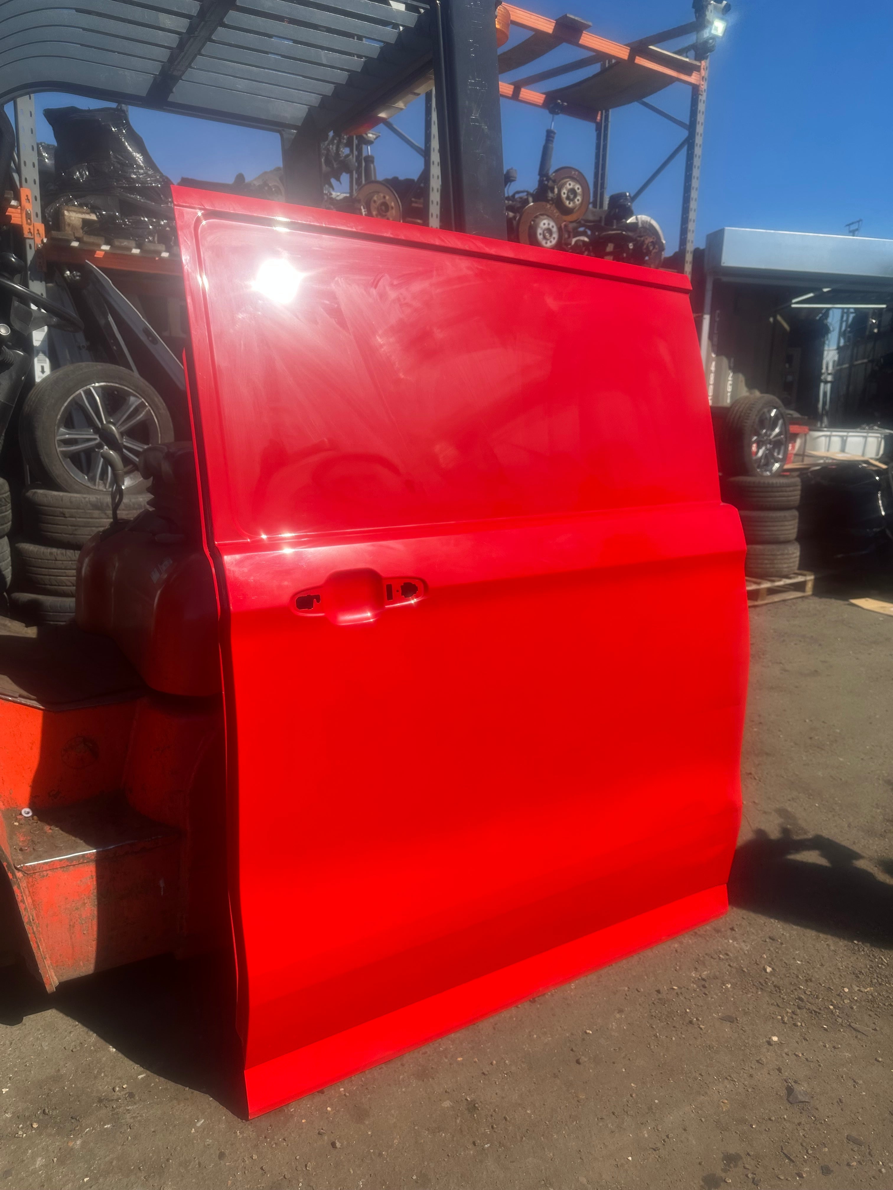 2025 Ford / Volkswagen Sliding Door Mechanism Passenger Side (PZ31V24721B)