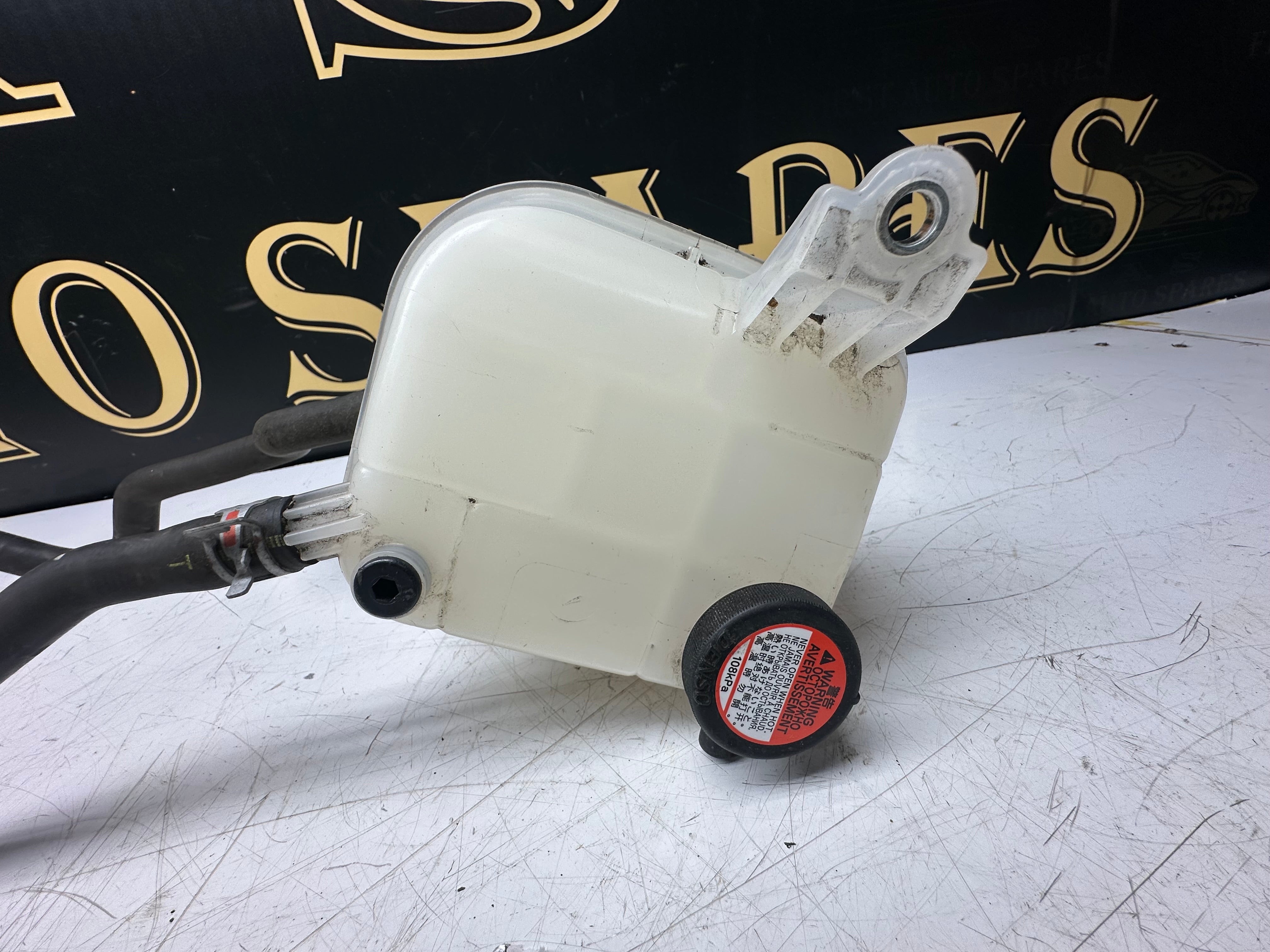 Toyota C-HR 2016-21 1.8 Hybrid Radiator Expansion Coolant Tank