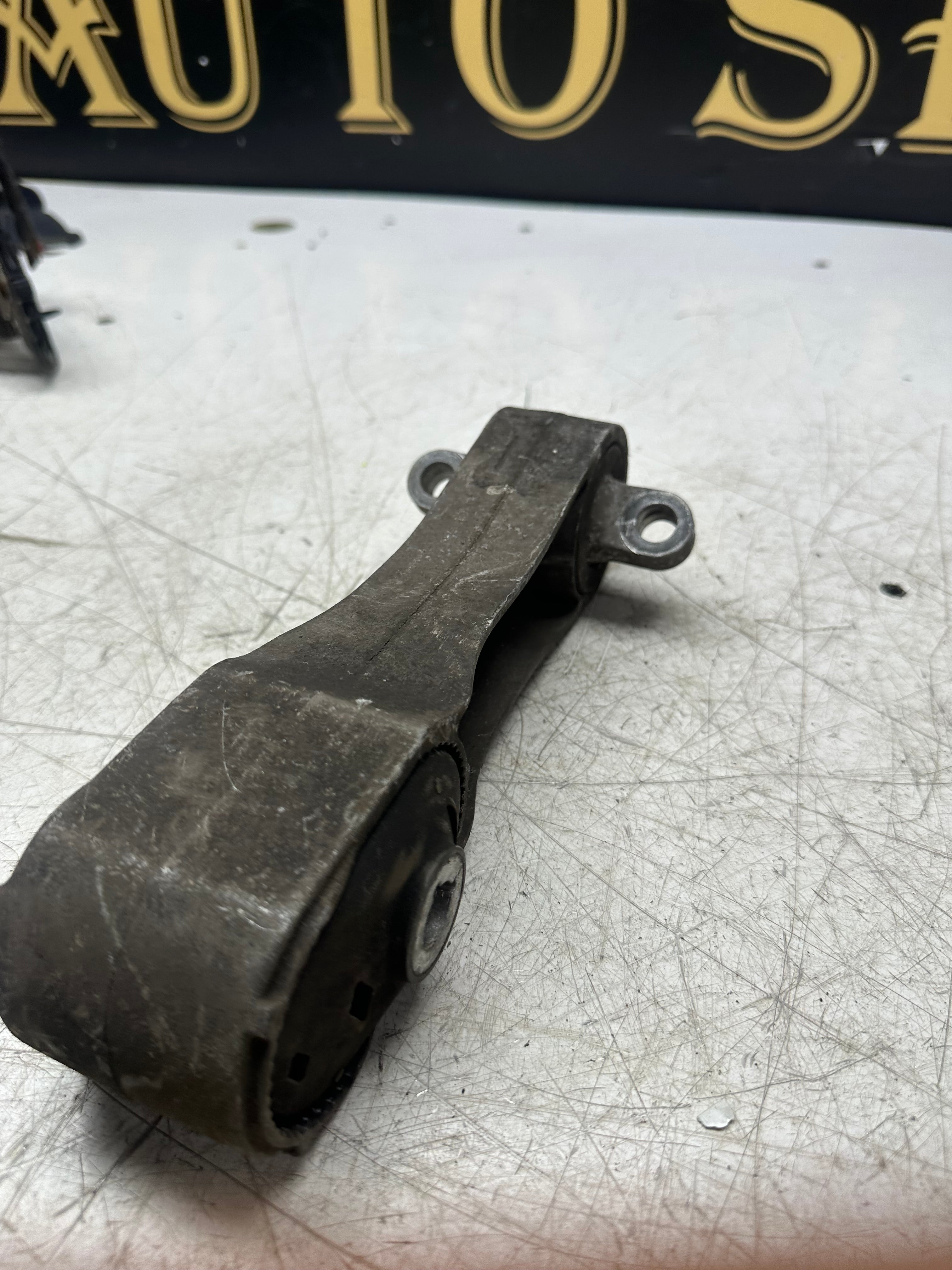 BMW 1 Series F40 Engine Mount 172768-10 – 2019–2025