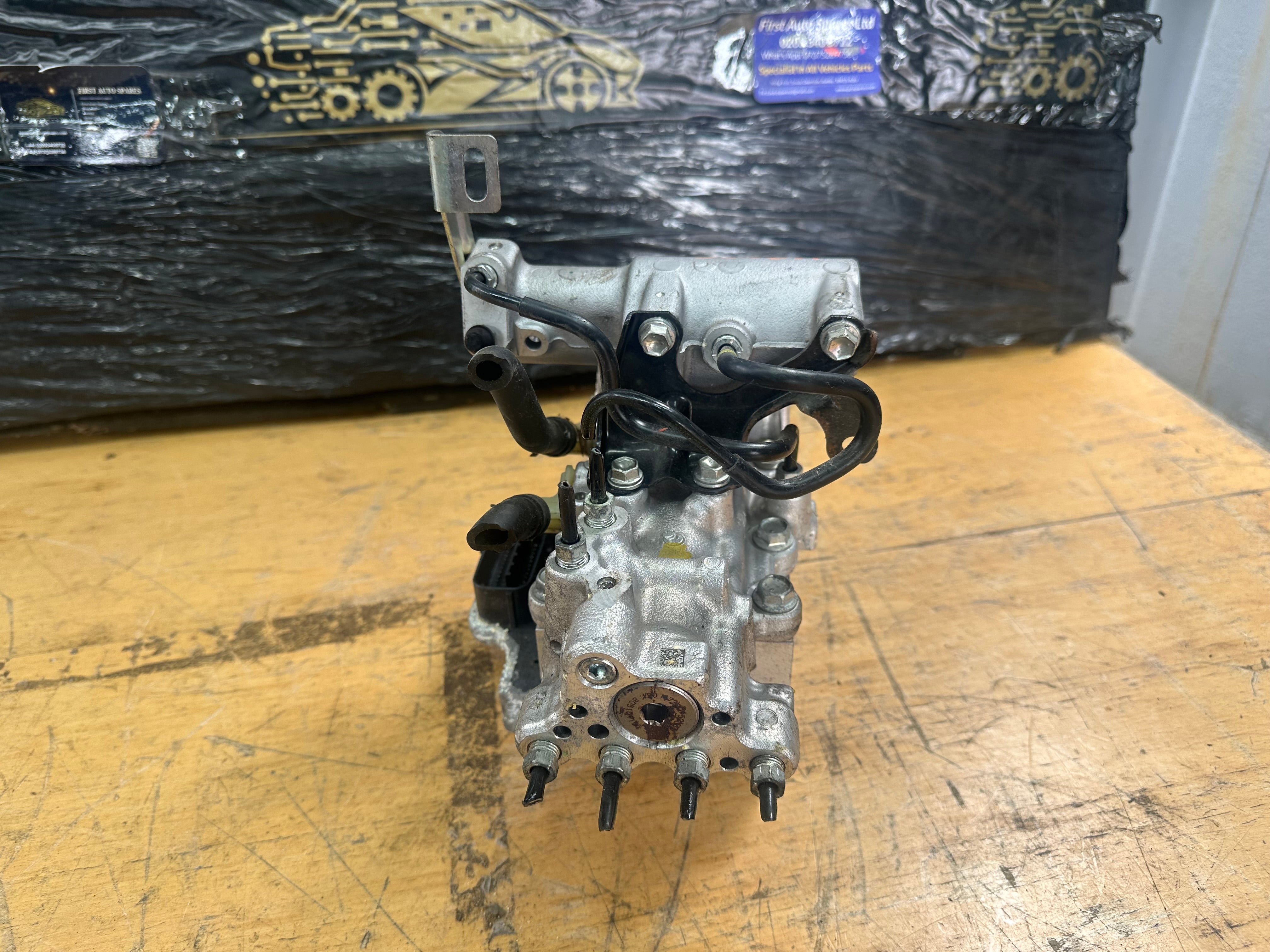 Toyota Yaris 2015–2020 1.5 Hybrid ABS Pump Module (47210-52500) (47270-47030)