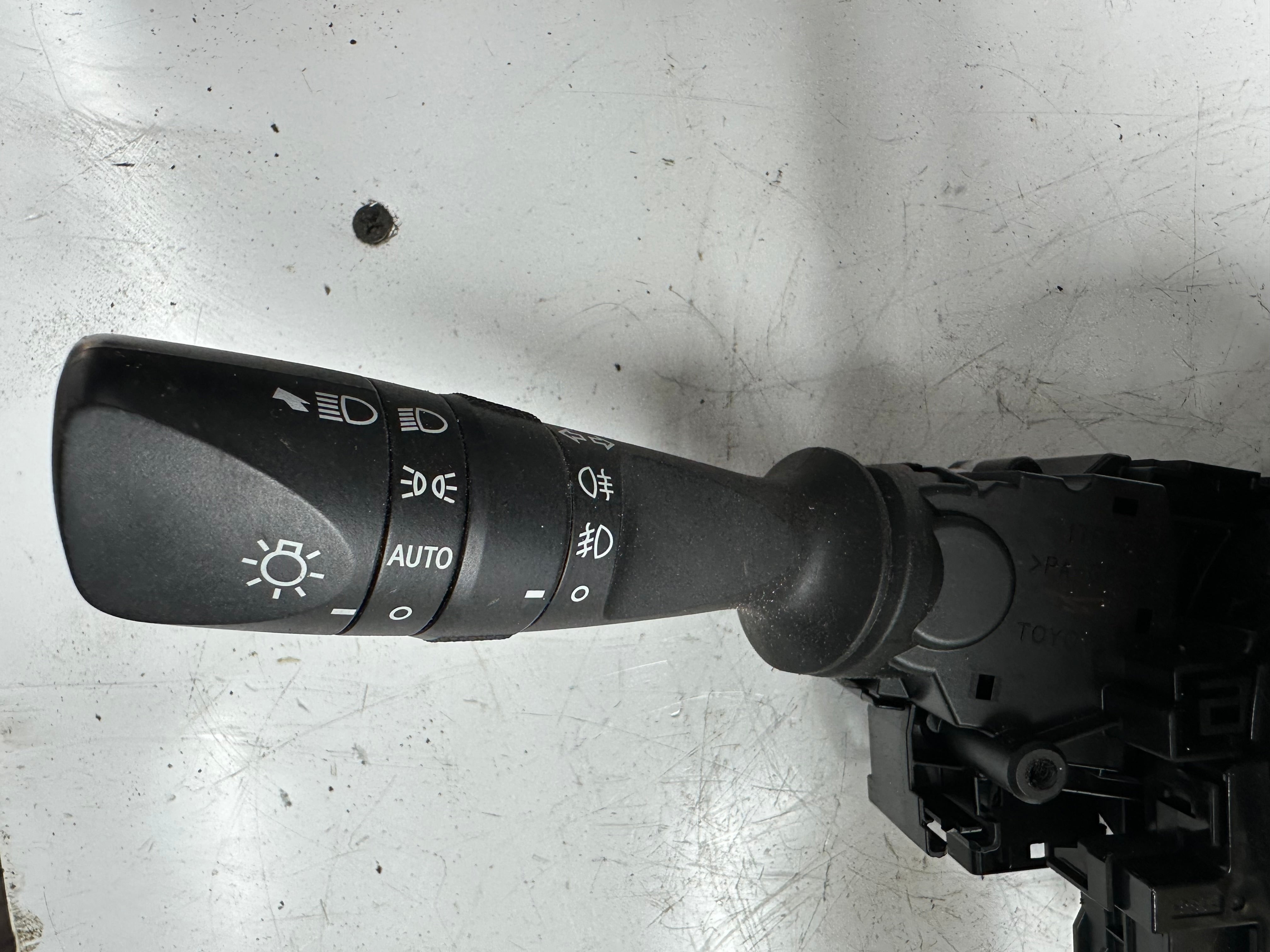 Toyota Auris 2016 Clock spring / Angle Sensor / Squib (89245-02060)