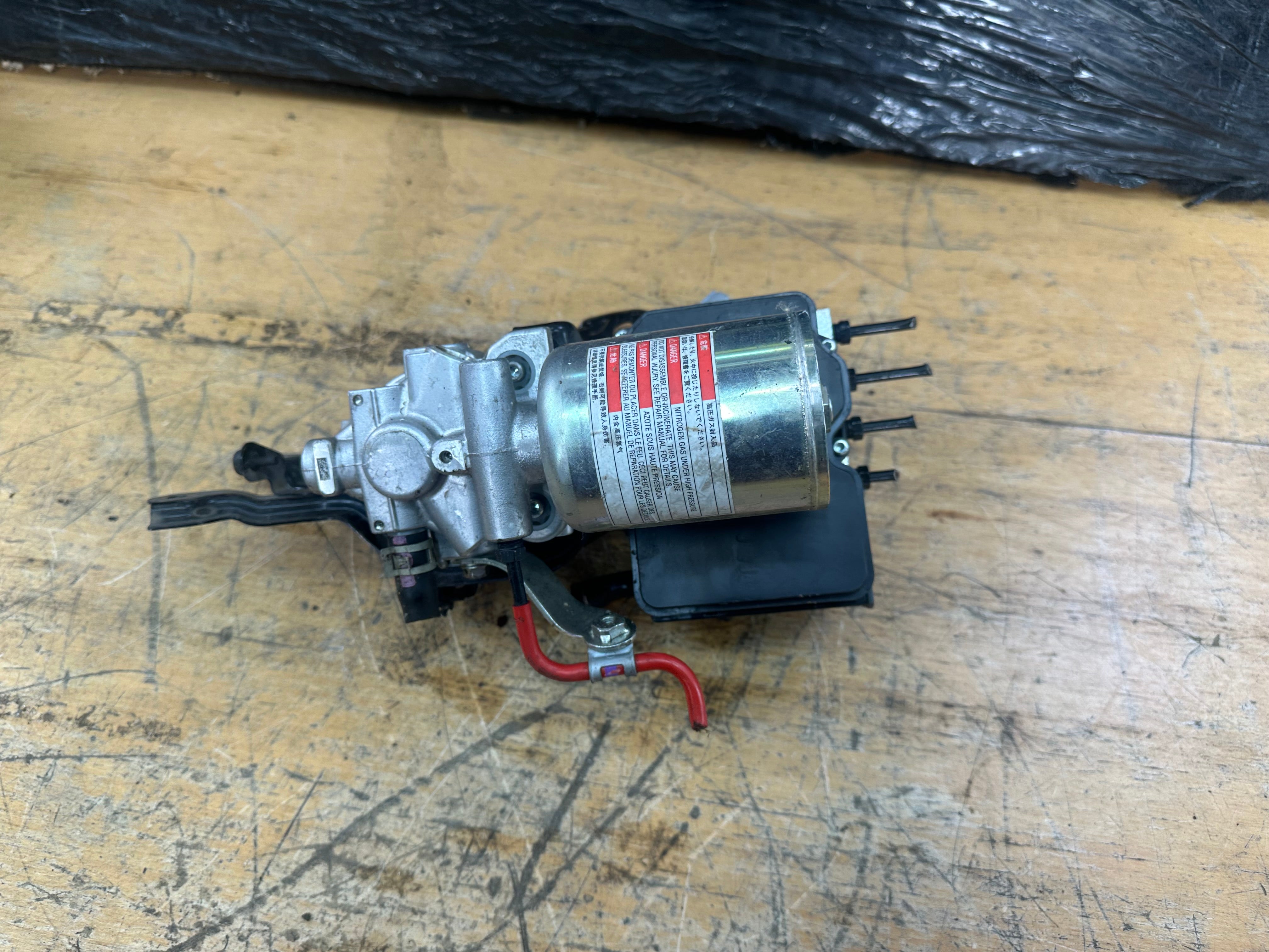 Toyota RAV4 2019-2023 Brake Booster ABS Pump (47070-42070) (44510-42220)