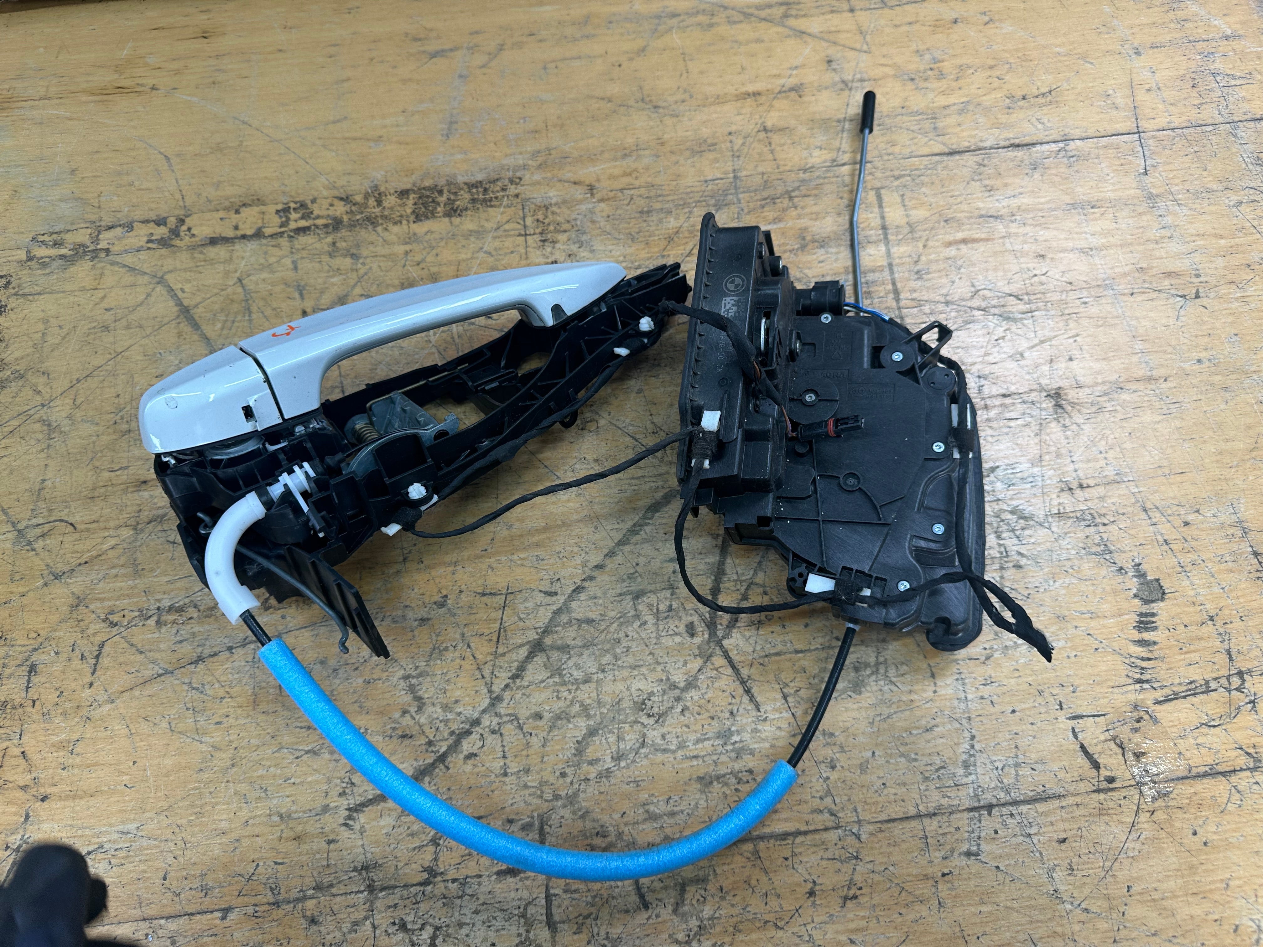 BMW X6 F16 X5 F15 Right Front Driver’s Door Lock & Handle (7362790) (184278-10)