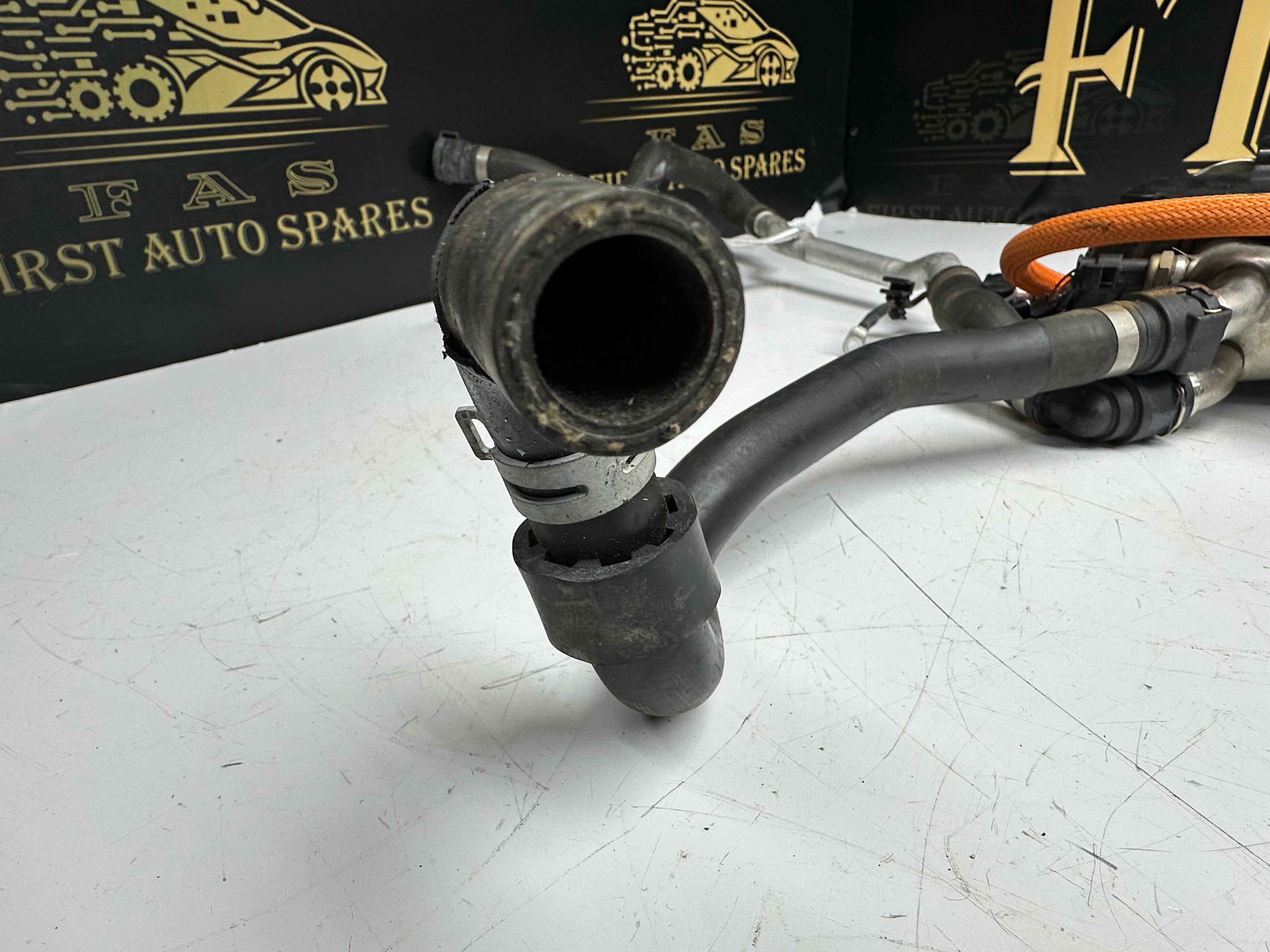 BMW 3 Series G20 G21 Hybrid Battery Auxiliary Heater Coolant (9873688-01)