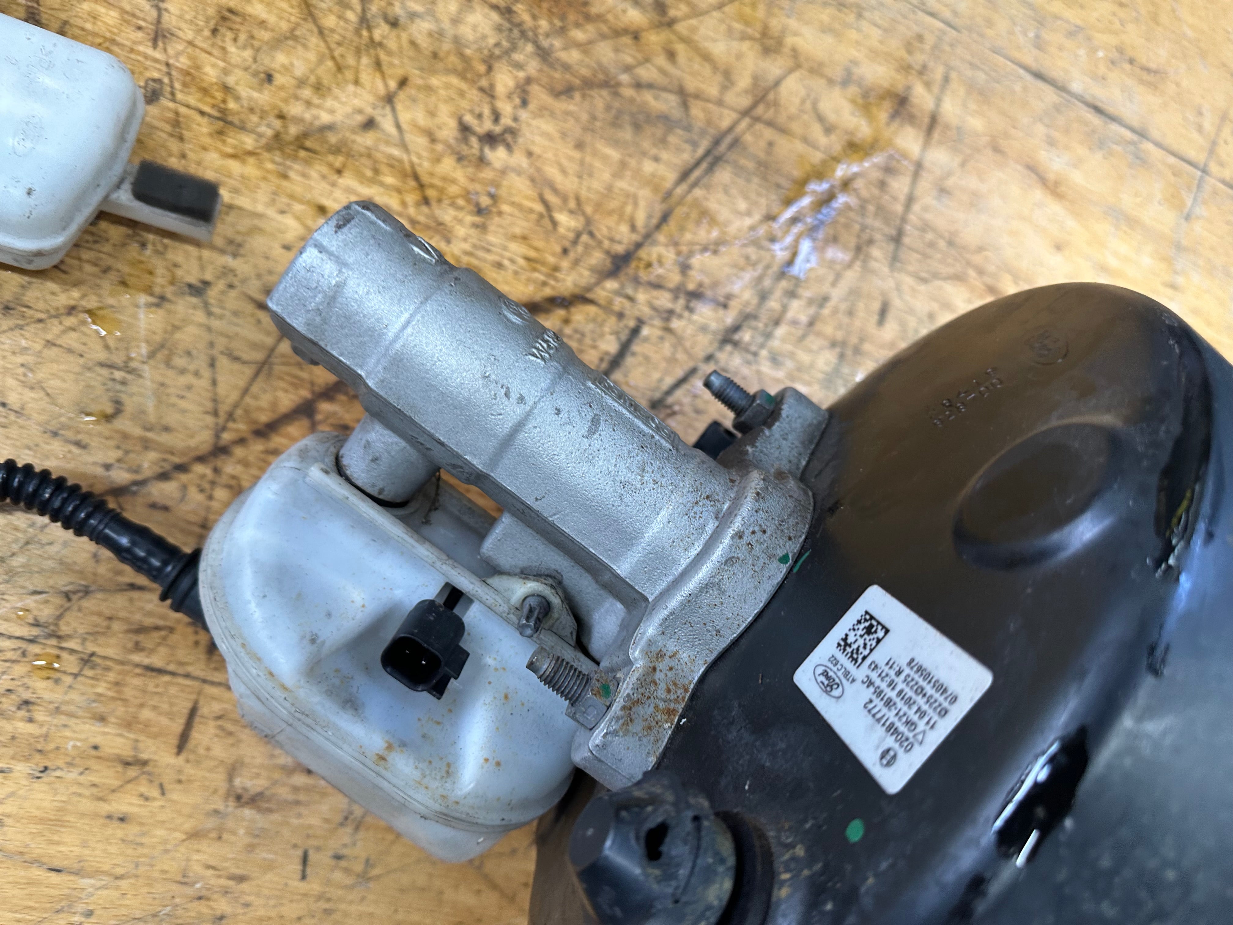 Ford Transit Custom 2018–2023 Brake Servo & Master Cylinder (GK21-2B195-AC)