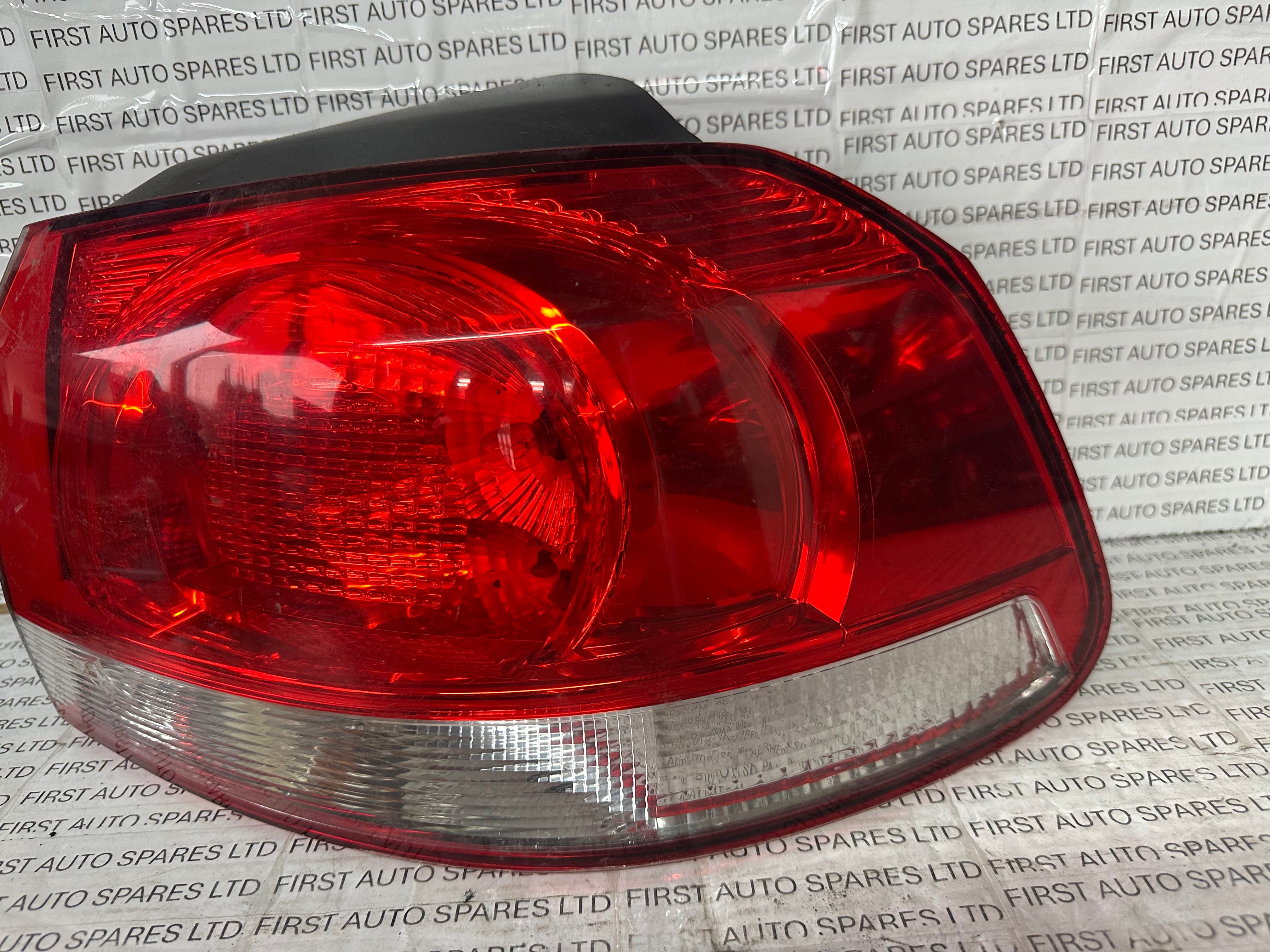Volkswagen Golf Right Rear Light (89089721R)