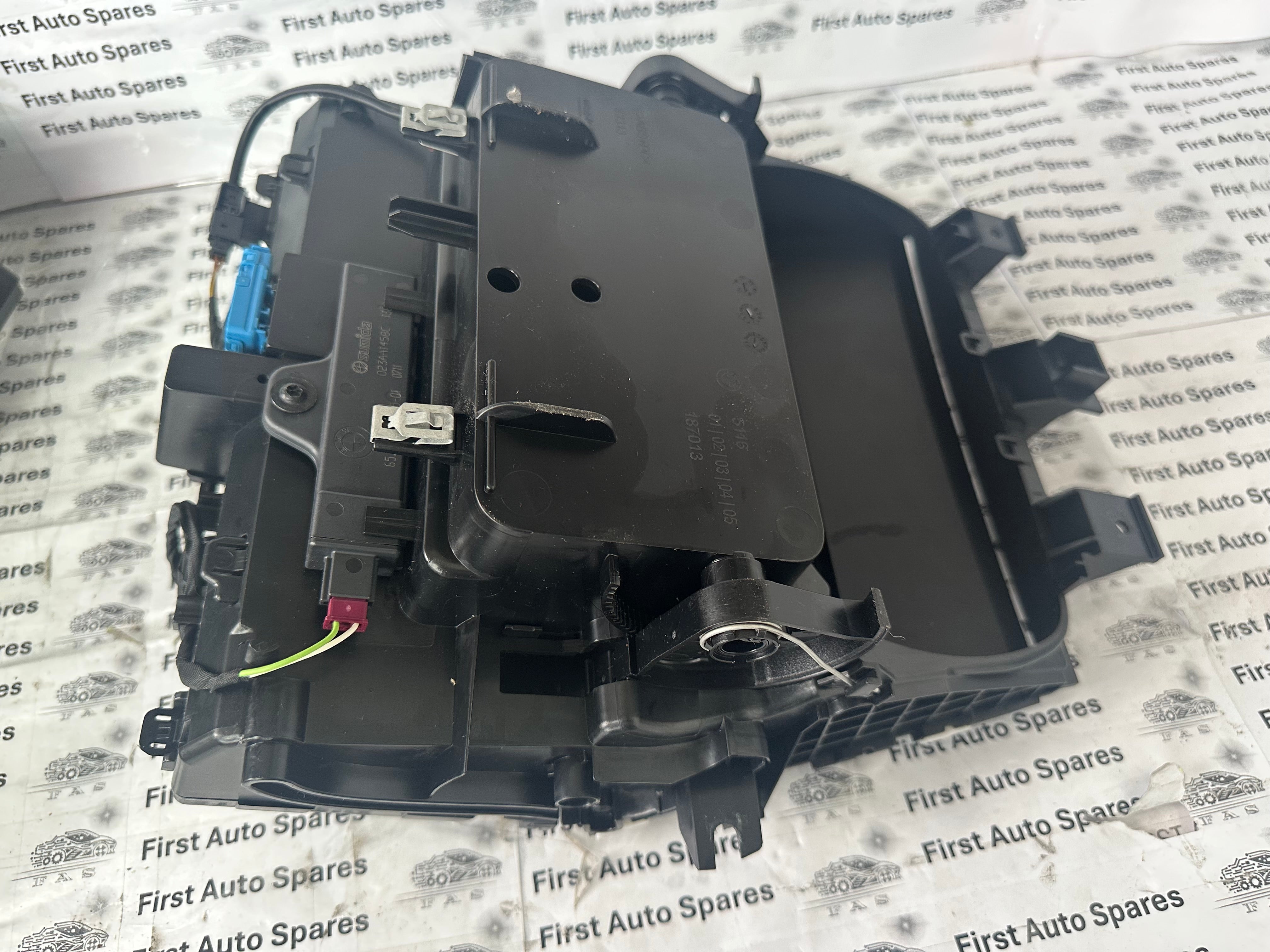 BMW 3 Series G20 G21 Centre Console Tray Front Storage Compartment (6806795)