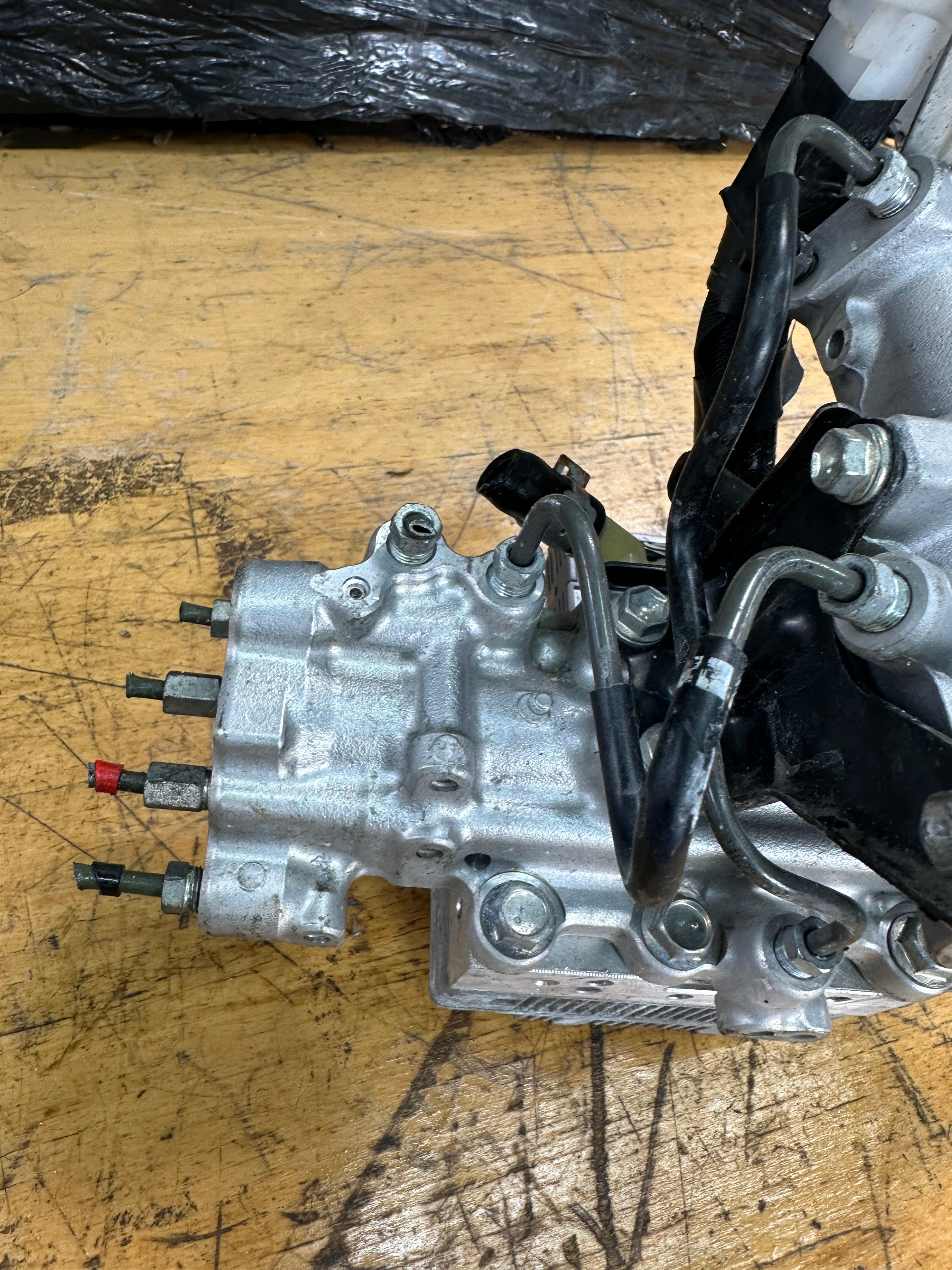 Toyota Auris 2014 Hybrid Estate ABS Brake Servo (47210-12160)