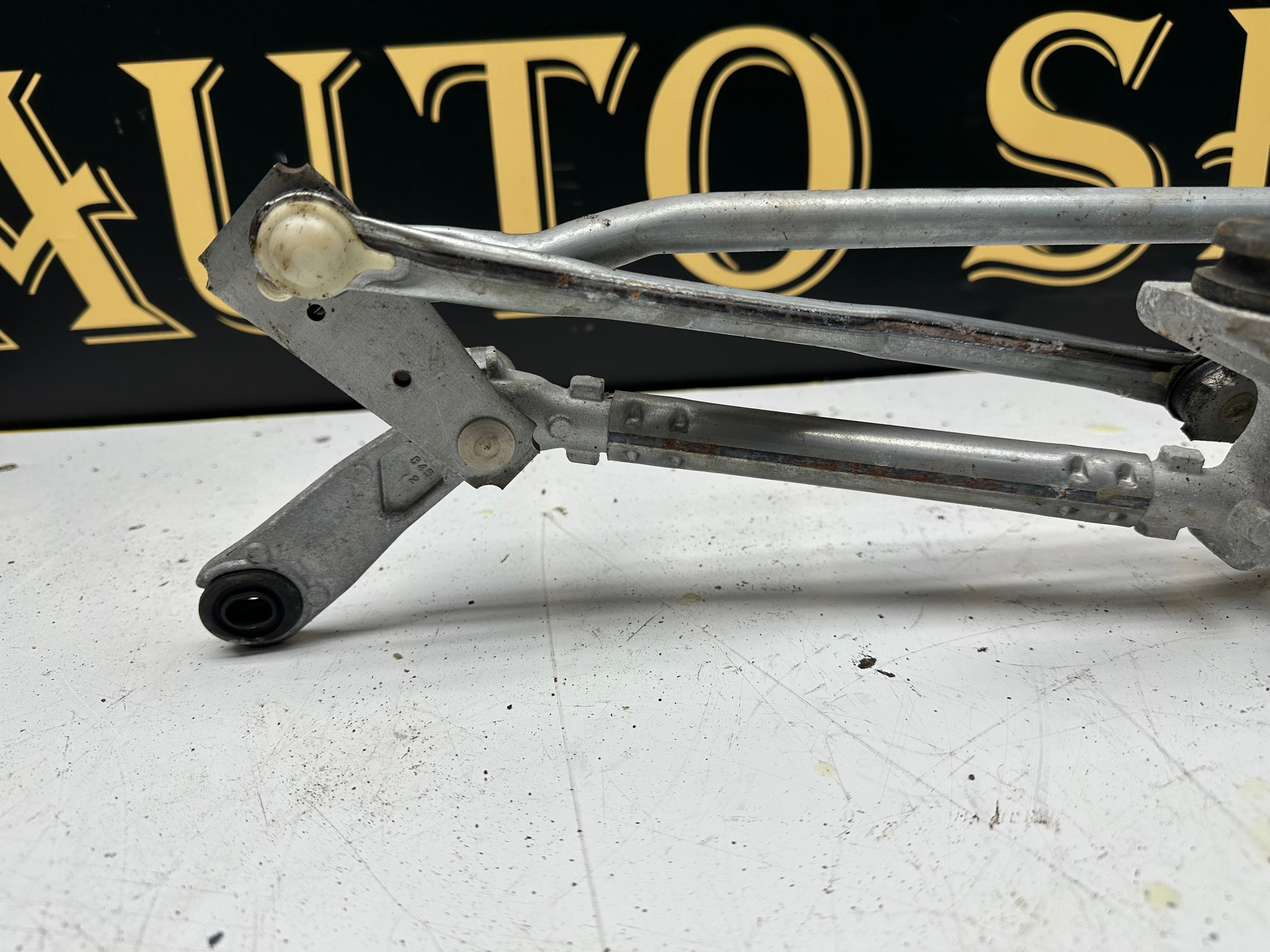 Toyota C-HR 2016-2023 Wiper Motor & Linkage (85110-F4020) (159300-7750)