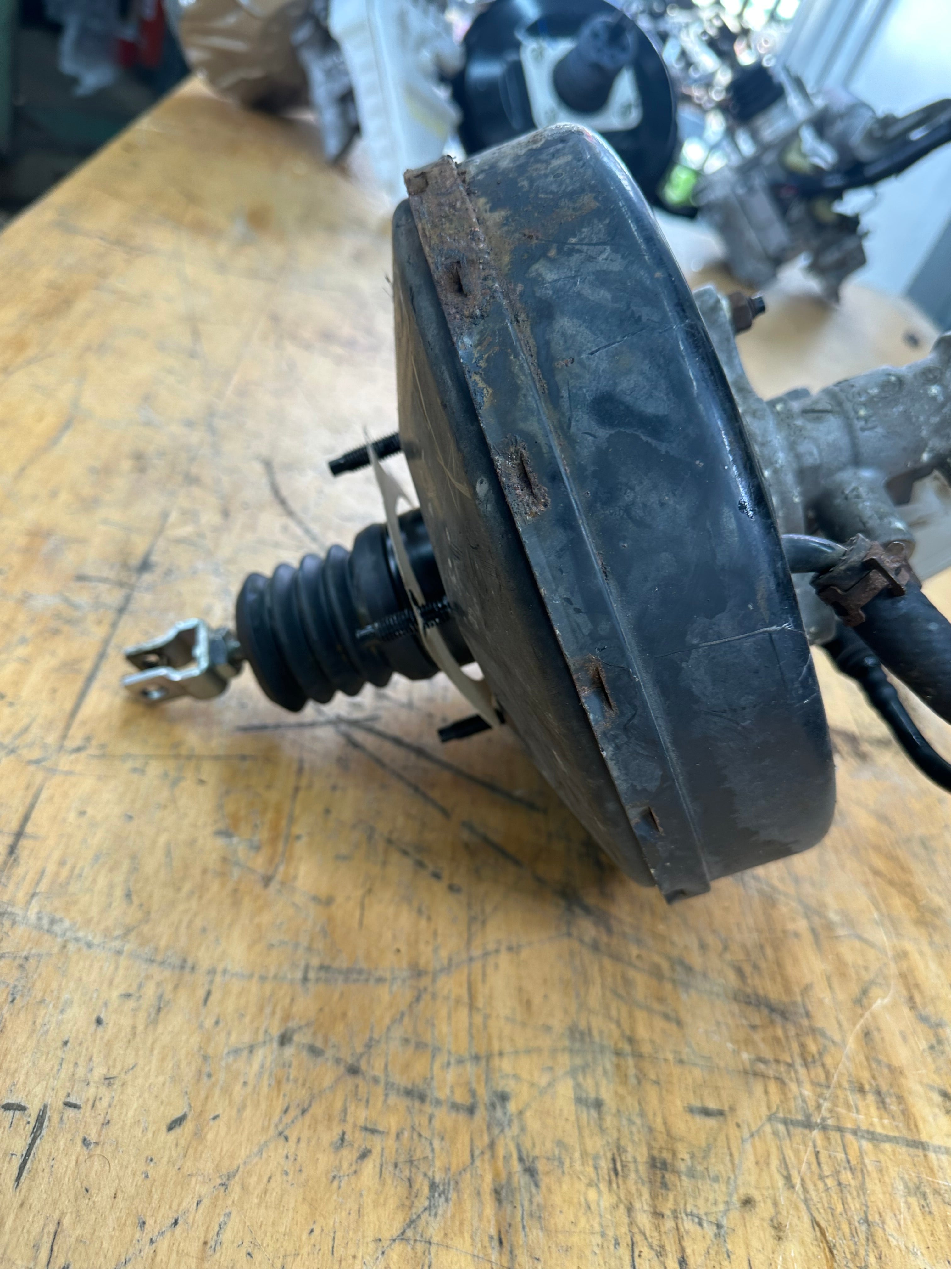 Mazda 2009 1.2 Petrol Brake Servo and Cylinder (D01N43800) (0204023726)