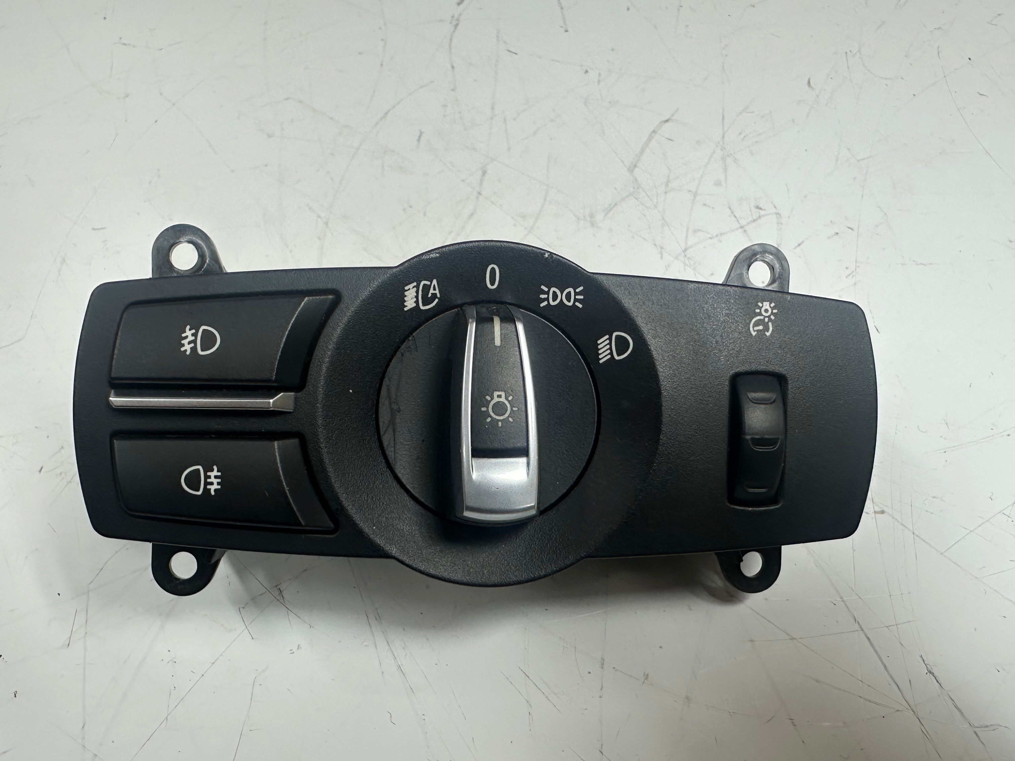 BMW 5 & 6 Series F10 F12 Headlight Switch Control Unit (9192744 05)