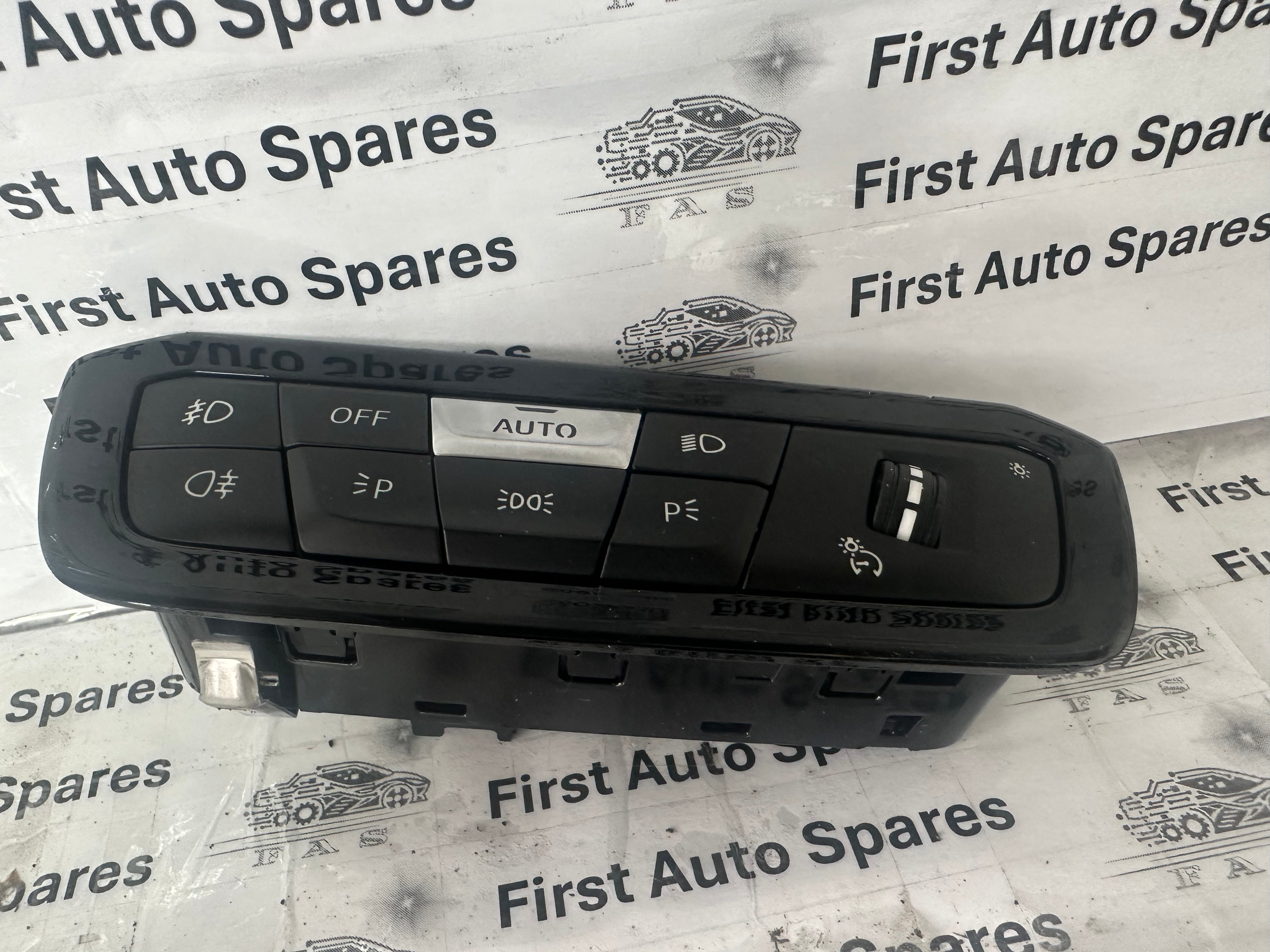 BMW 3 Series G20 G21 2018-2022 Light Switch (6131 5A16B20 01, E1182002-0B)
