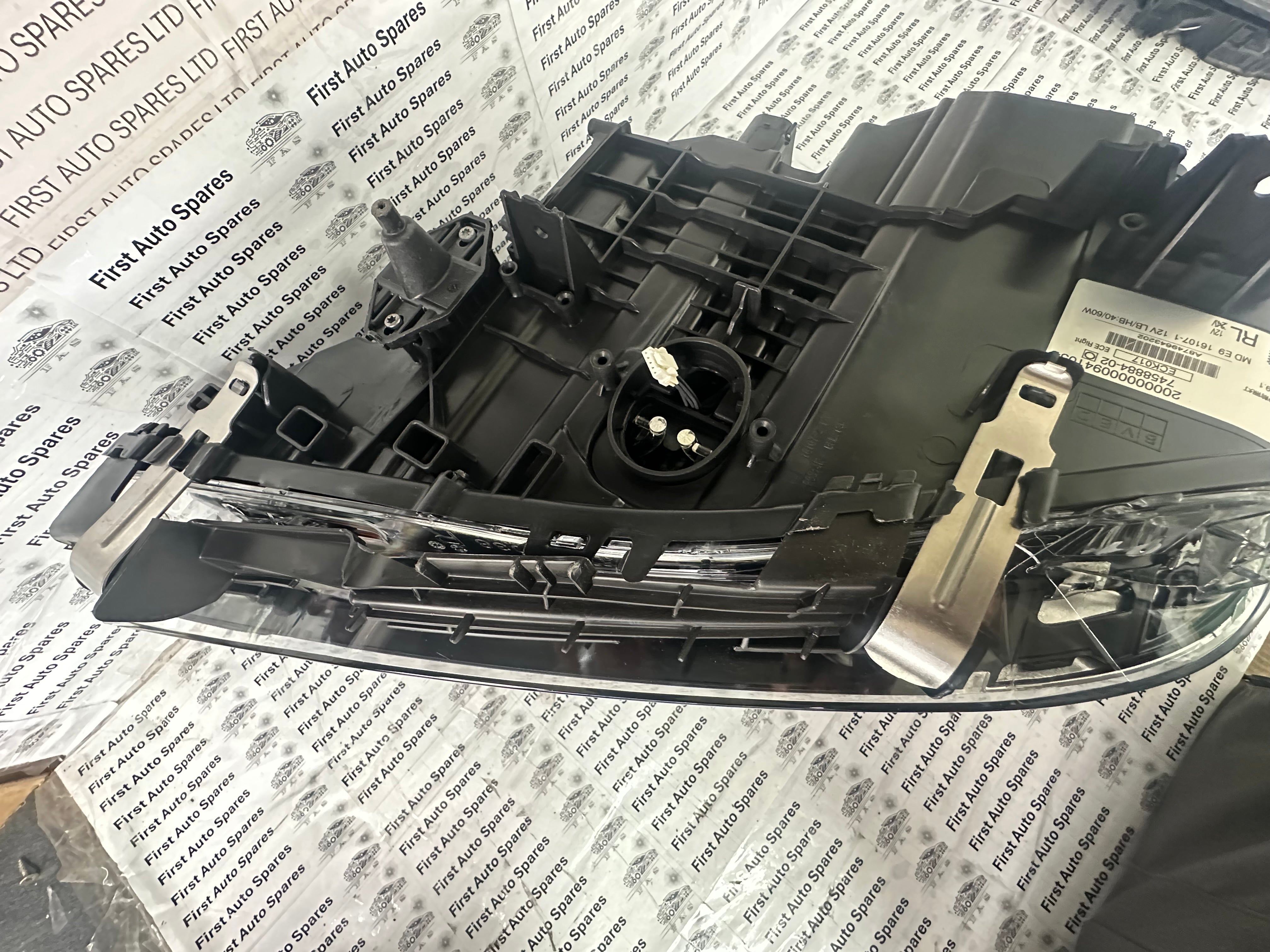 BMW 5 Series G30 Right LED Headlight (7458884-02)