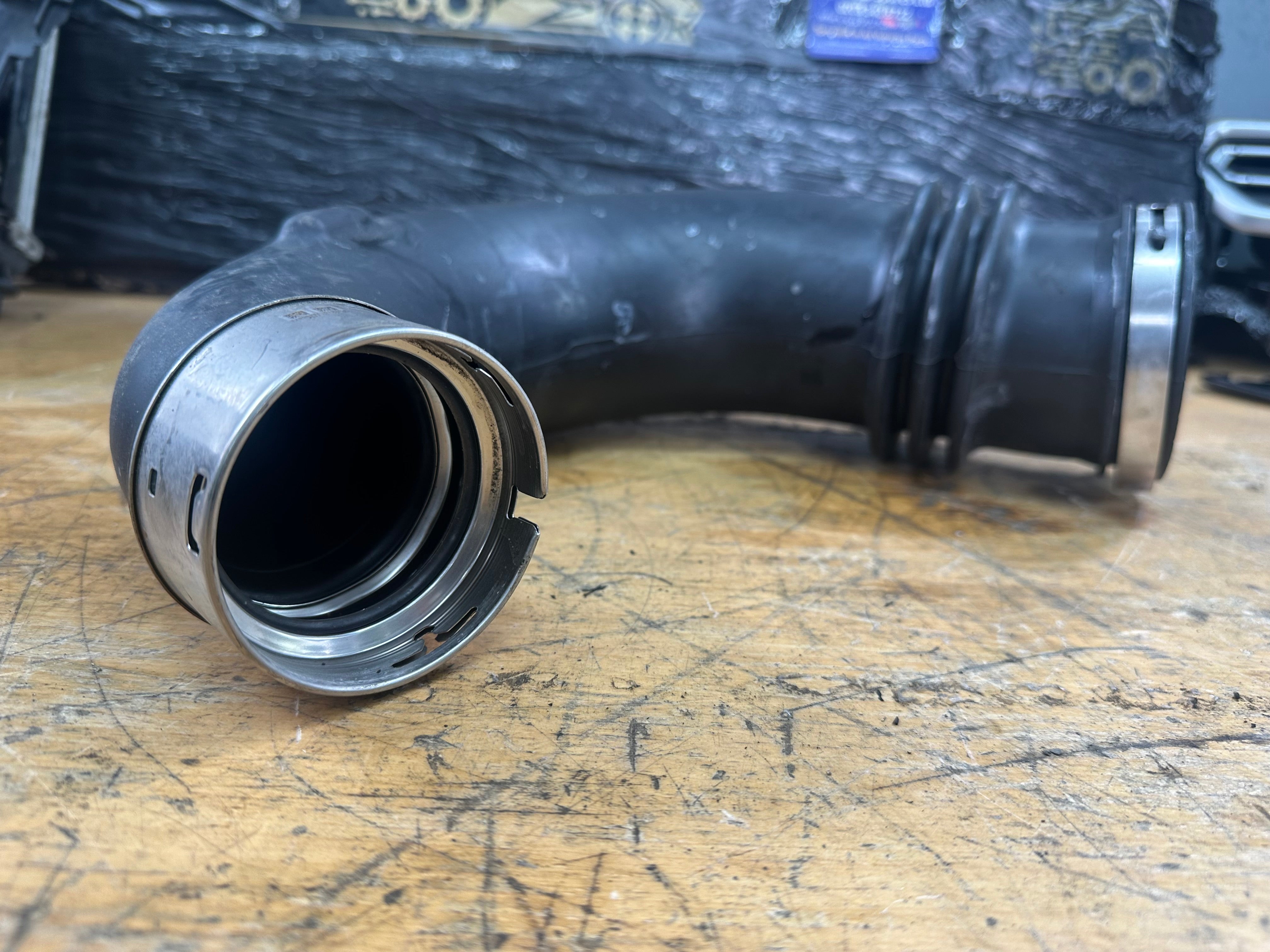 BMW X3 Series F97 F98 Air Intake Pipe Filtered Hose (8053375)