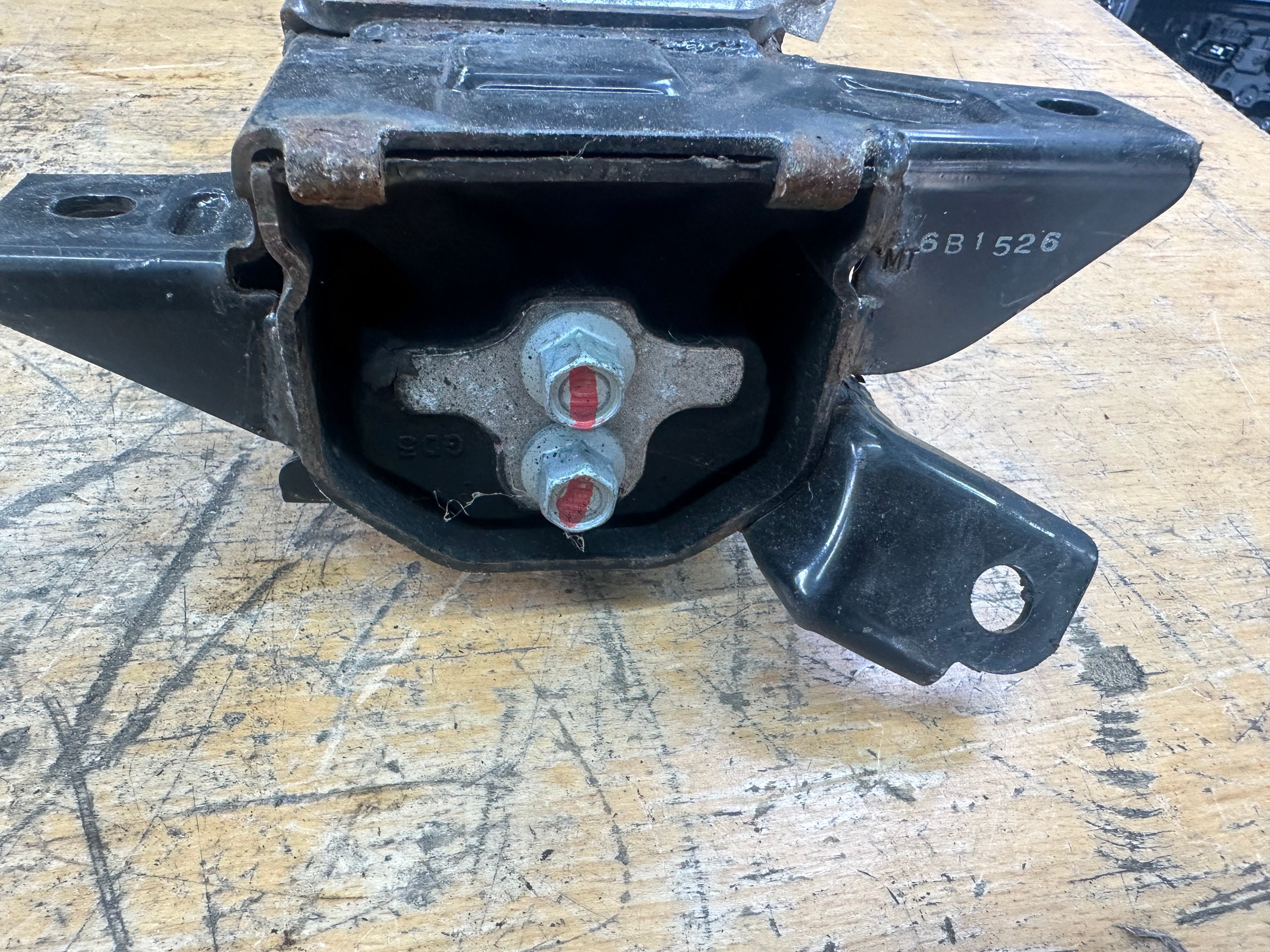 Hyundai i30 2016 & Kia Ceed 2017 Left Passenger Engine Mount 1.6 (21832-A5400)