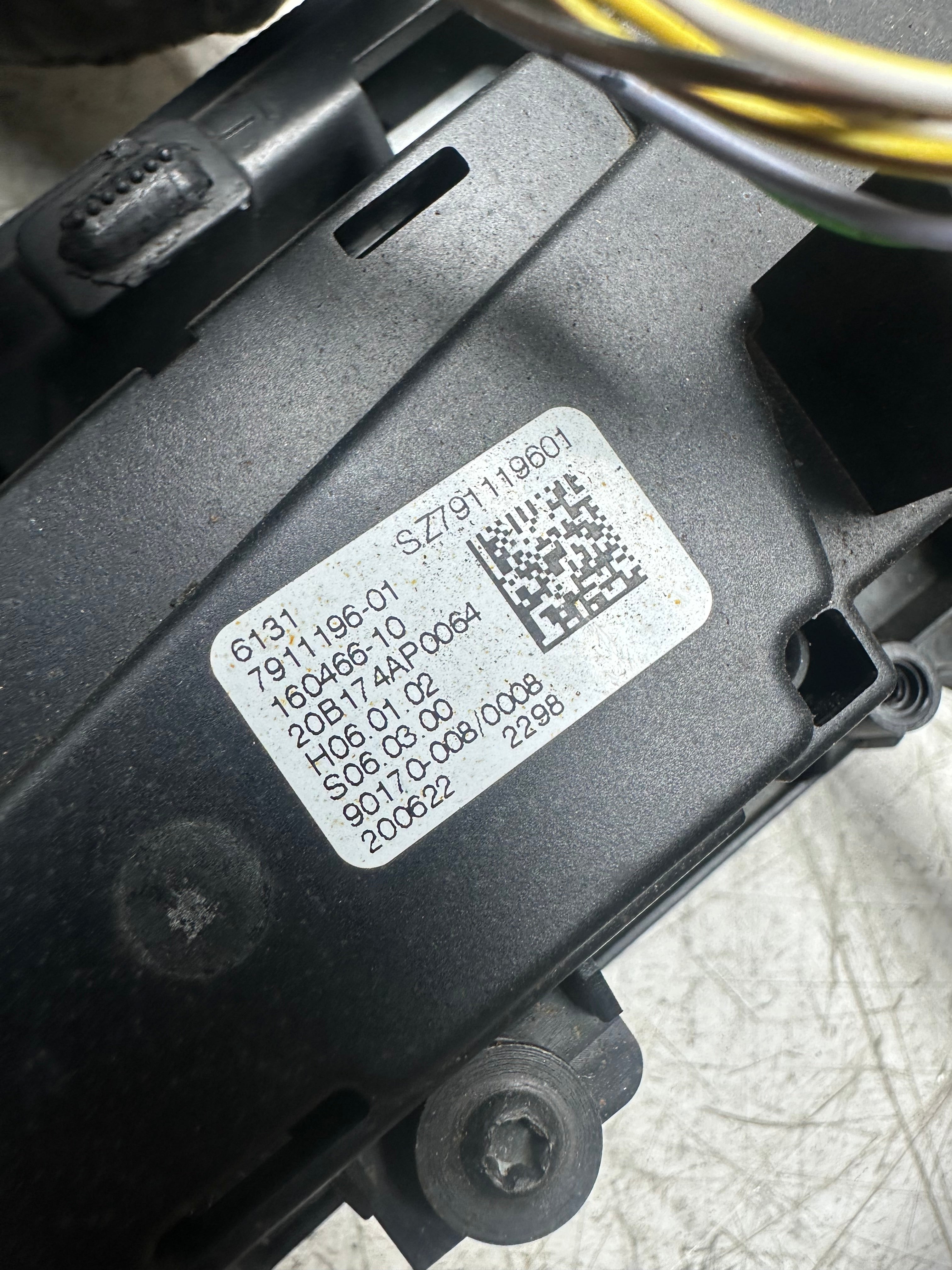 BMW 1 Series F40 Console Switch Start/Stop Button 5A049E3