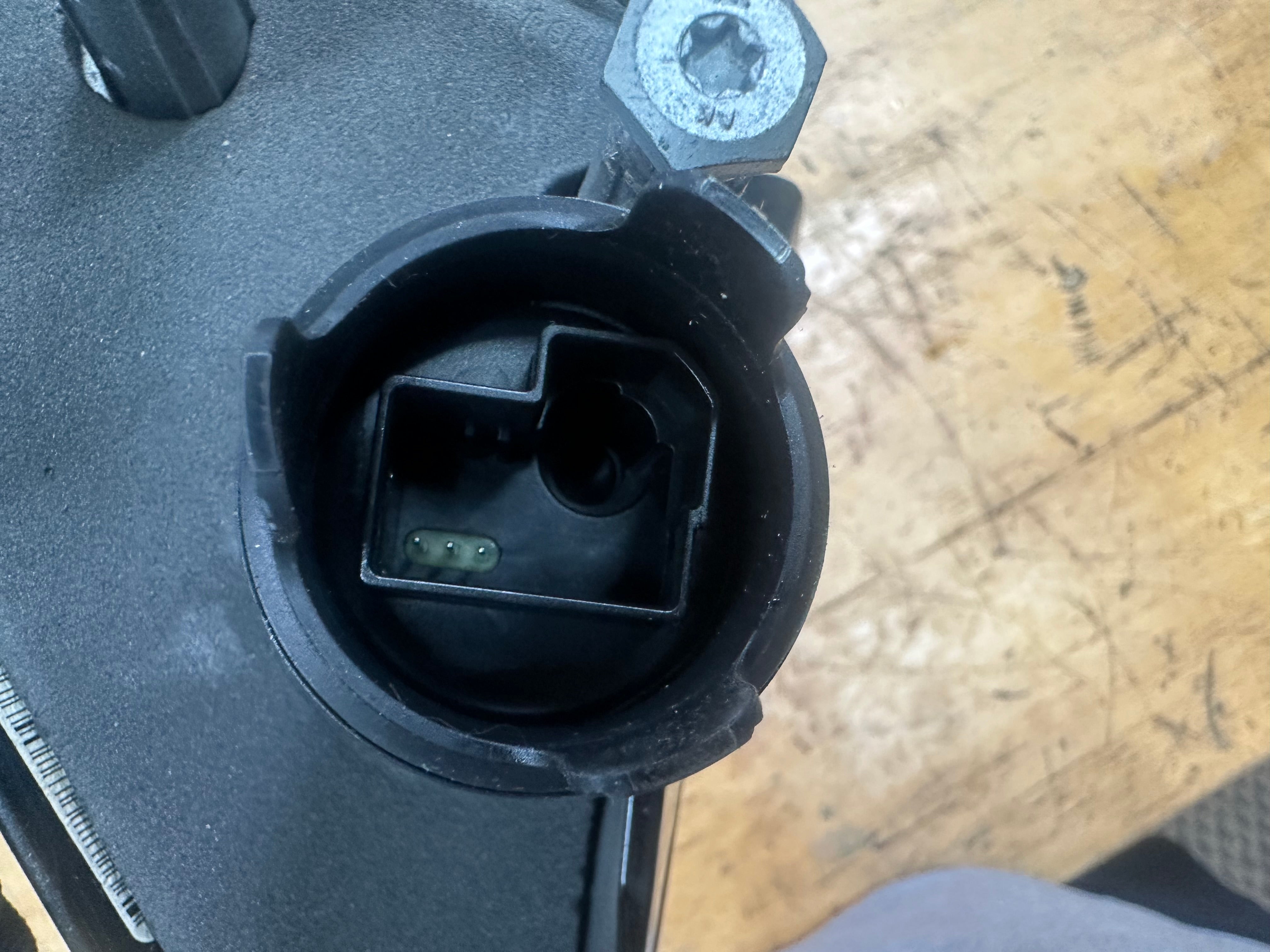 BMW 6 Series F06 M Sport Right Wing Mirror 3-Pin Power Folding (F0154104U6680)