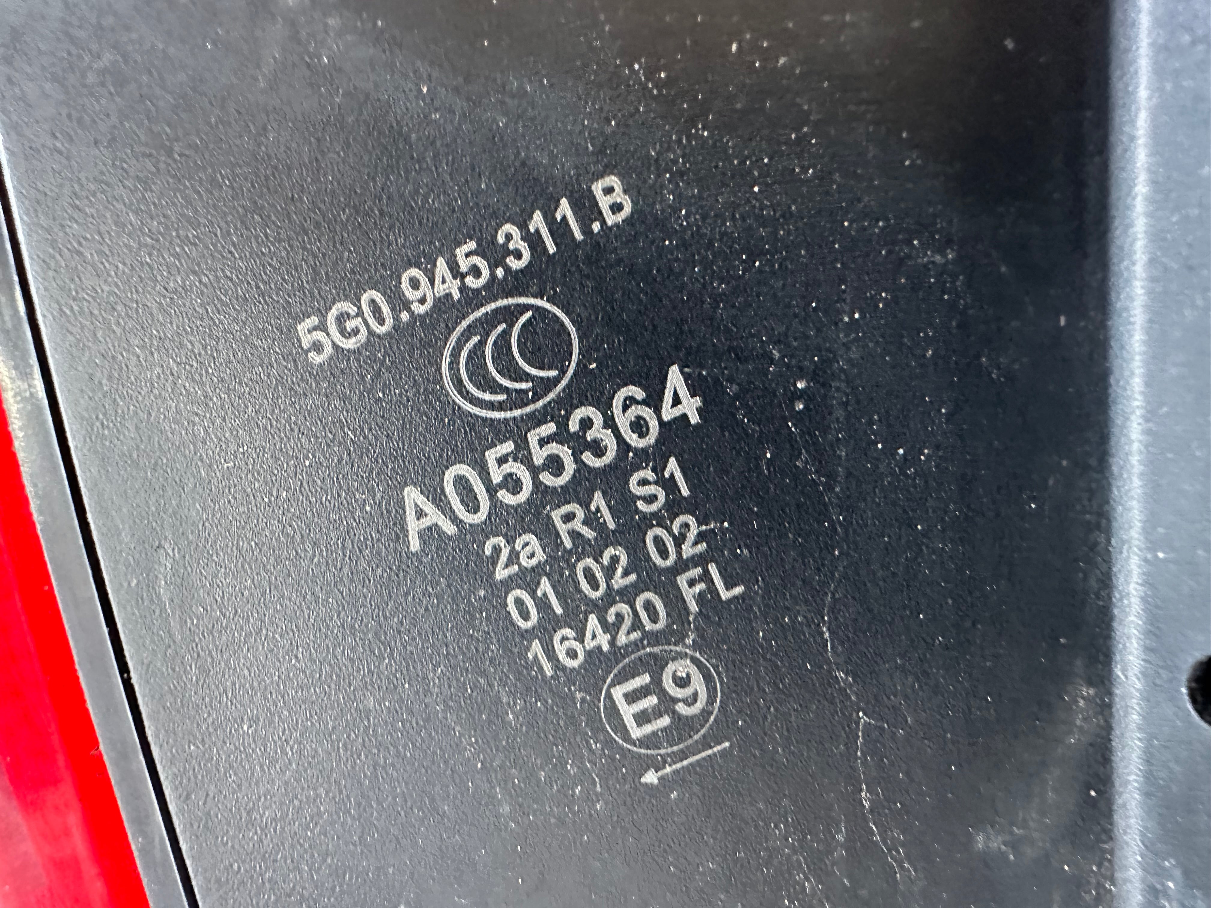 Volkswagen Golf MK7.5 Left Outer Passenger Tail Light (5G0945095Q)