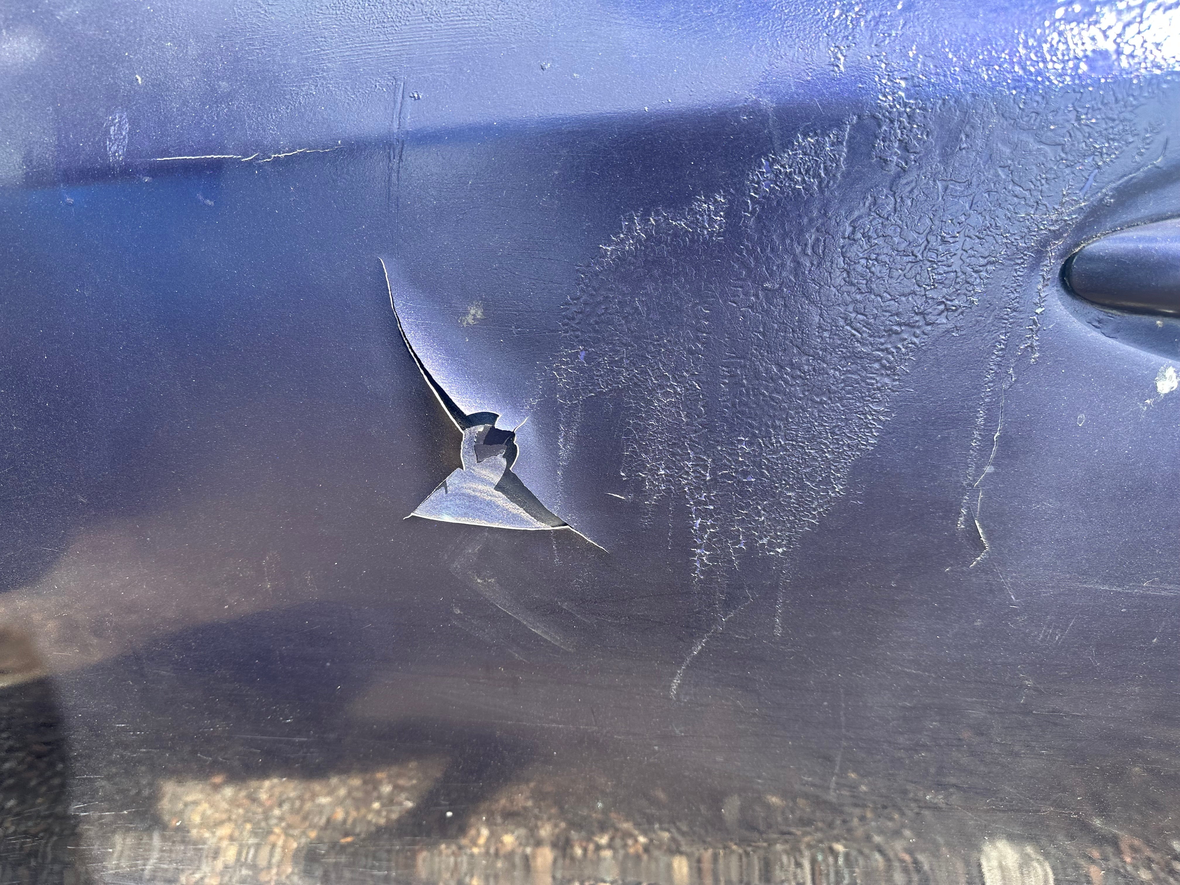 Nissan Pulsar 2014–2018 N/S/F Left Front Door – Colour Code: RBR (Blue)