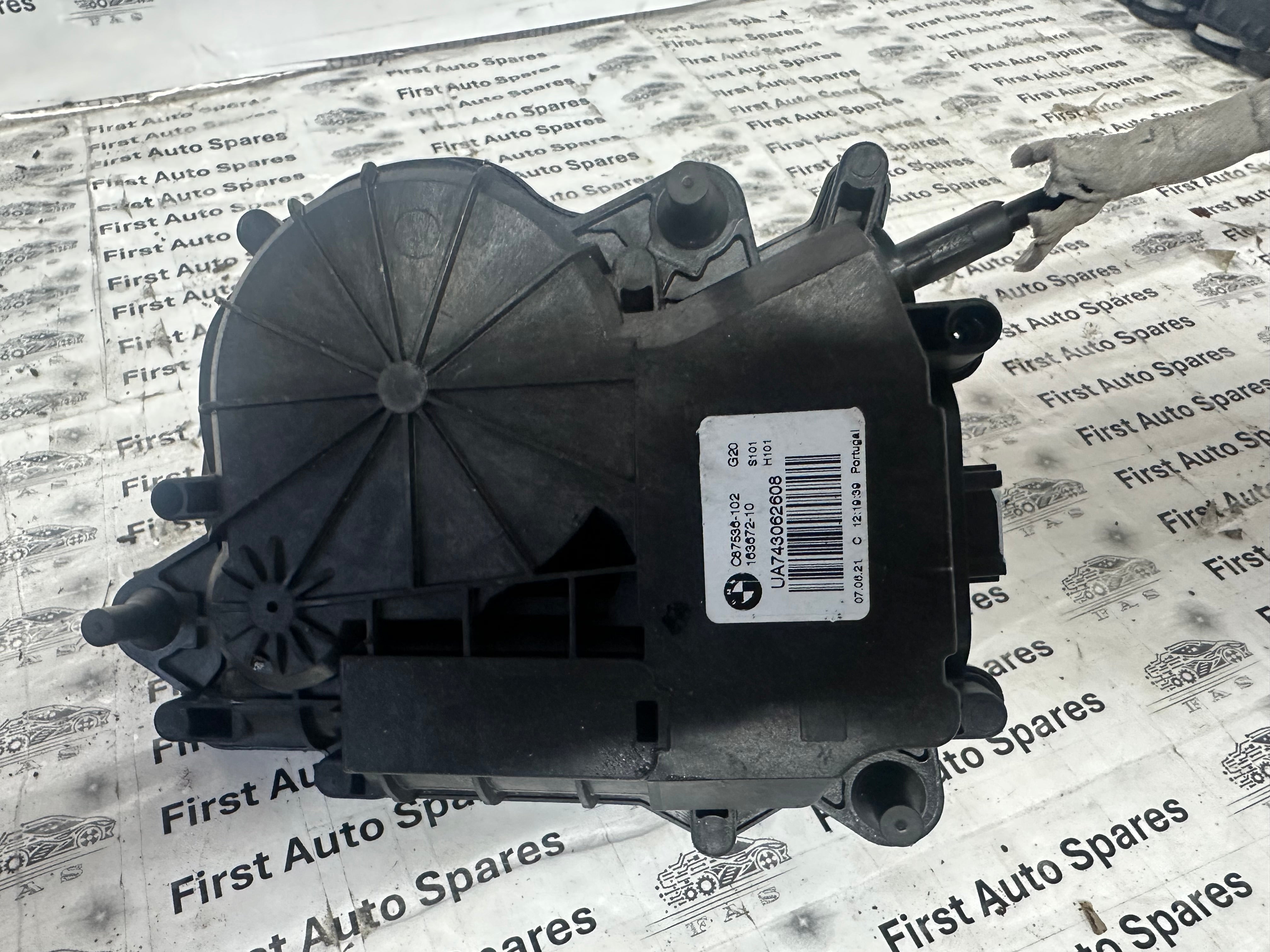 BMW i4 G26 eDrive 40M Sport 2023 Tailgate Boot Lock (C87536-102) (163672-10)