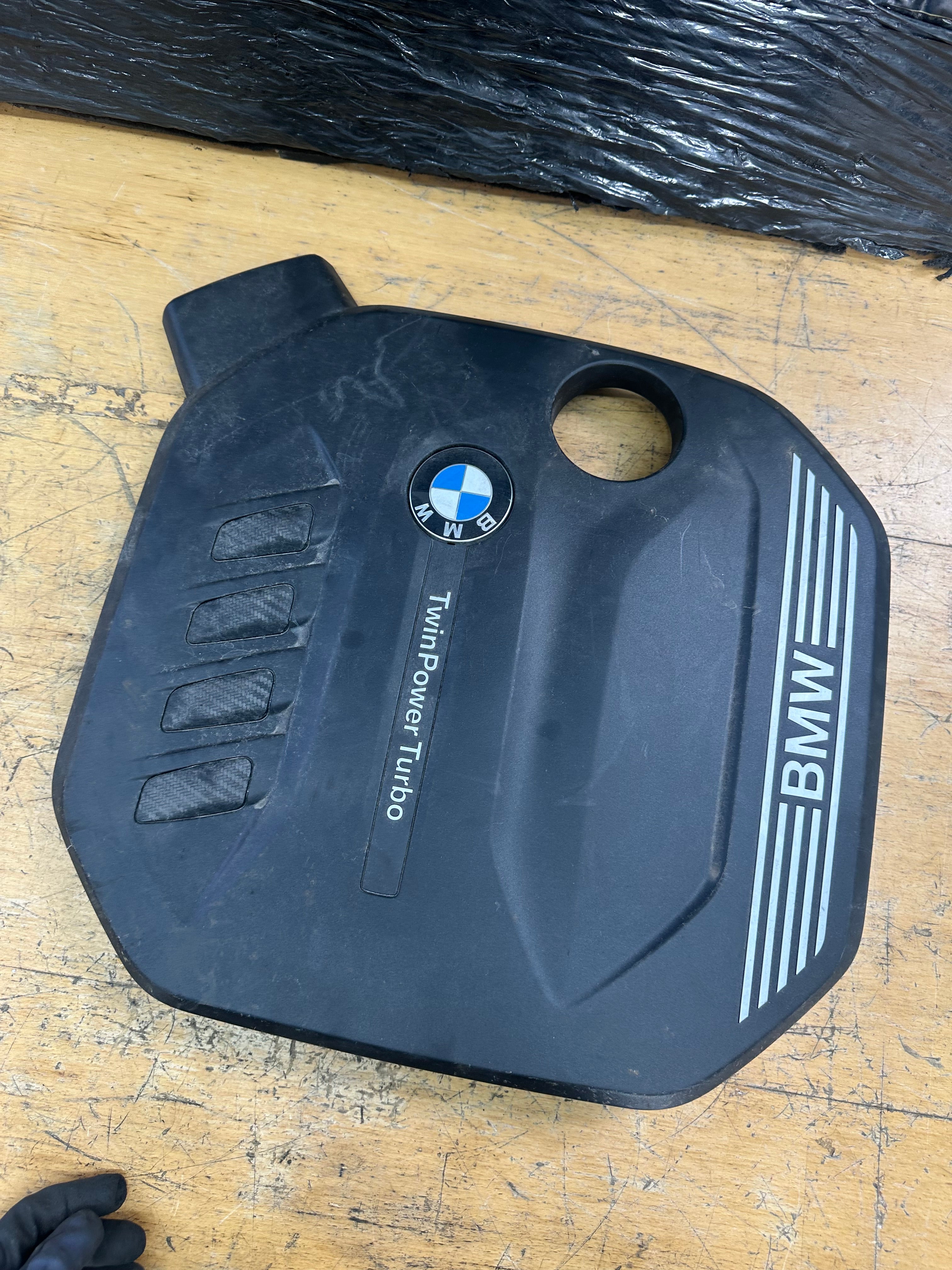 BMW 3 5 6 X3 X4 Series G20 G21 G30 G31 G32 G01 G02 Engine Cover 2.0d B47 (8579541)