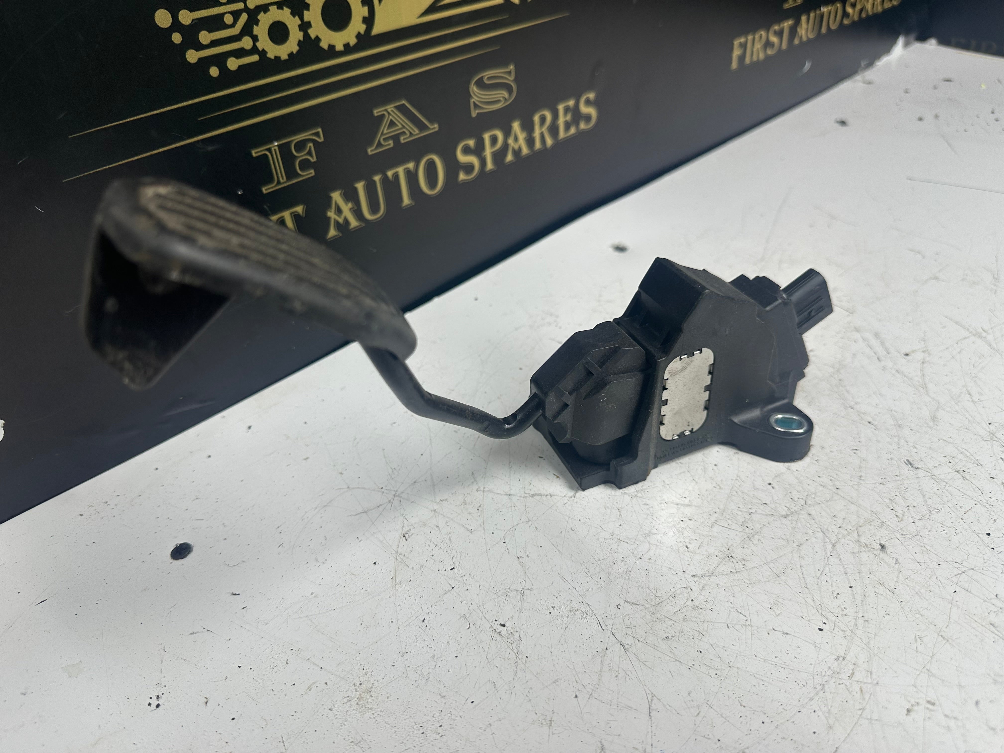 Toyota Yaris Electric Accelerator Throttle Pedal (78110-ODO4O)