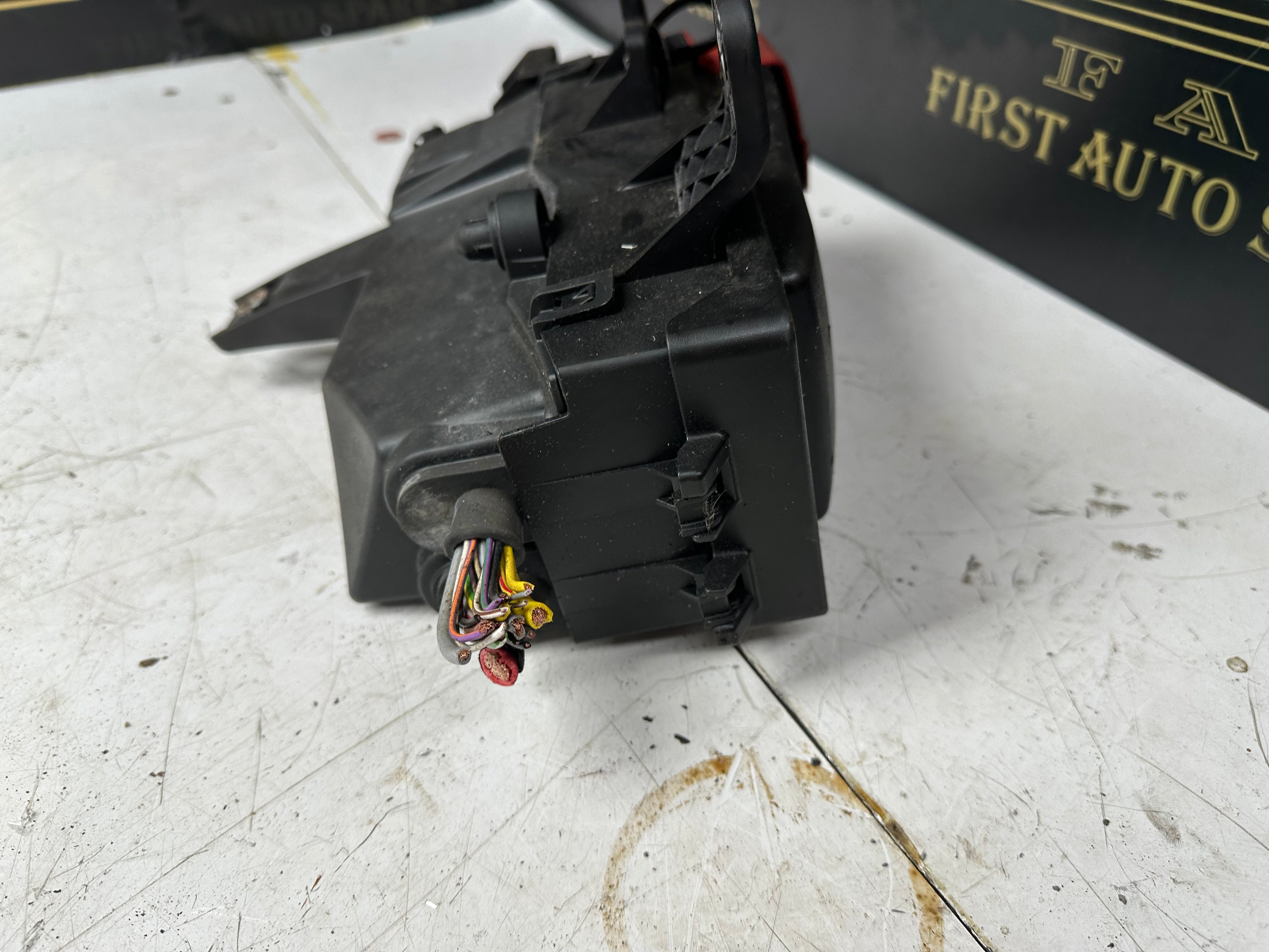 Jaguar XF R-Sport MK2 2015–2020 Fuse Box (GX73-14A076-AA)