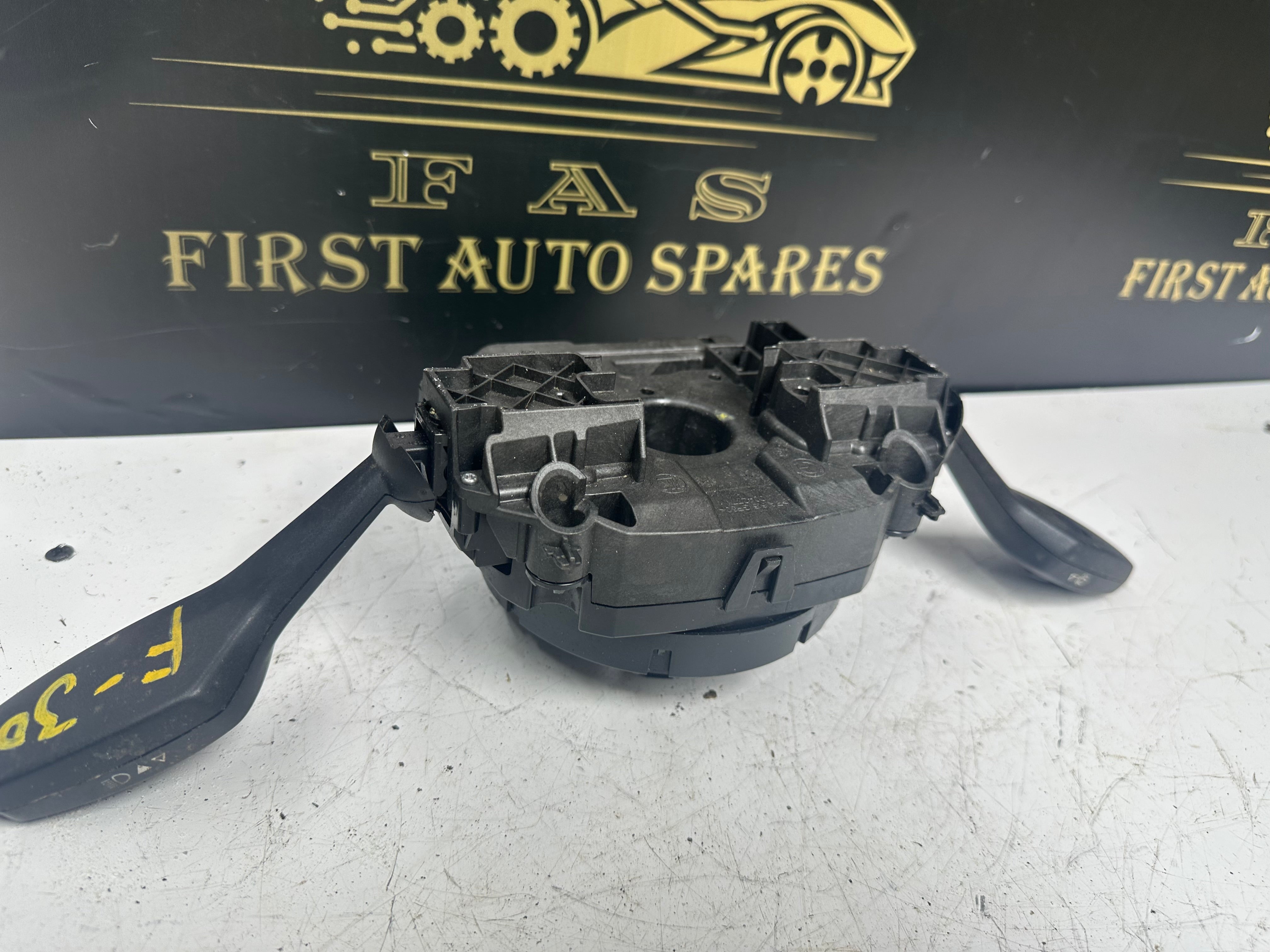 BMW 3 Series F30 320d Squib / Wiper Stalk Switch (9351140-01) (10112143-00)