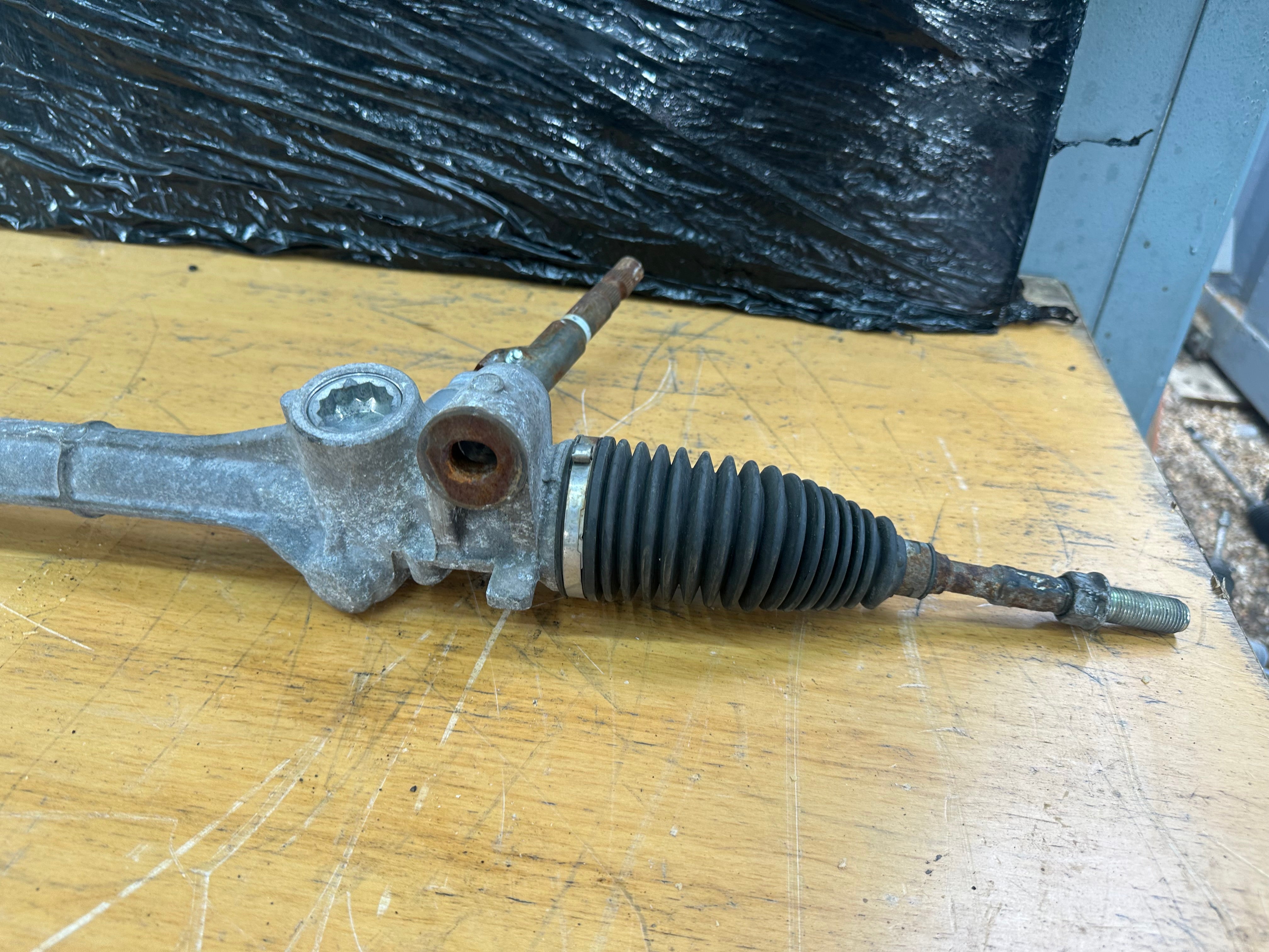 Toyota Auris 2013 Power Steering Rack (45510-02310)