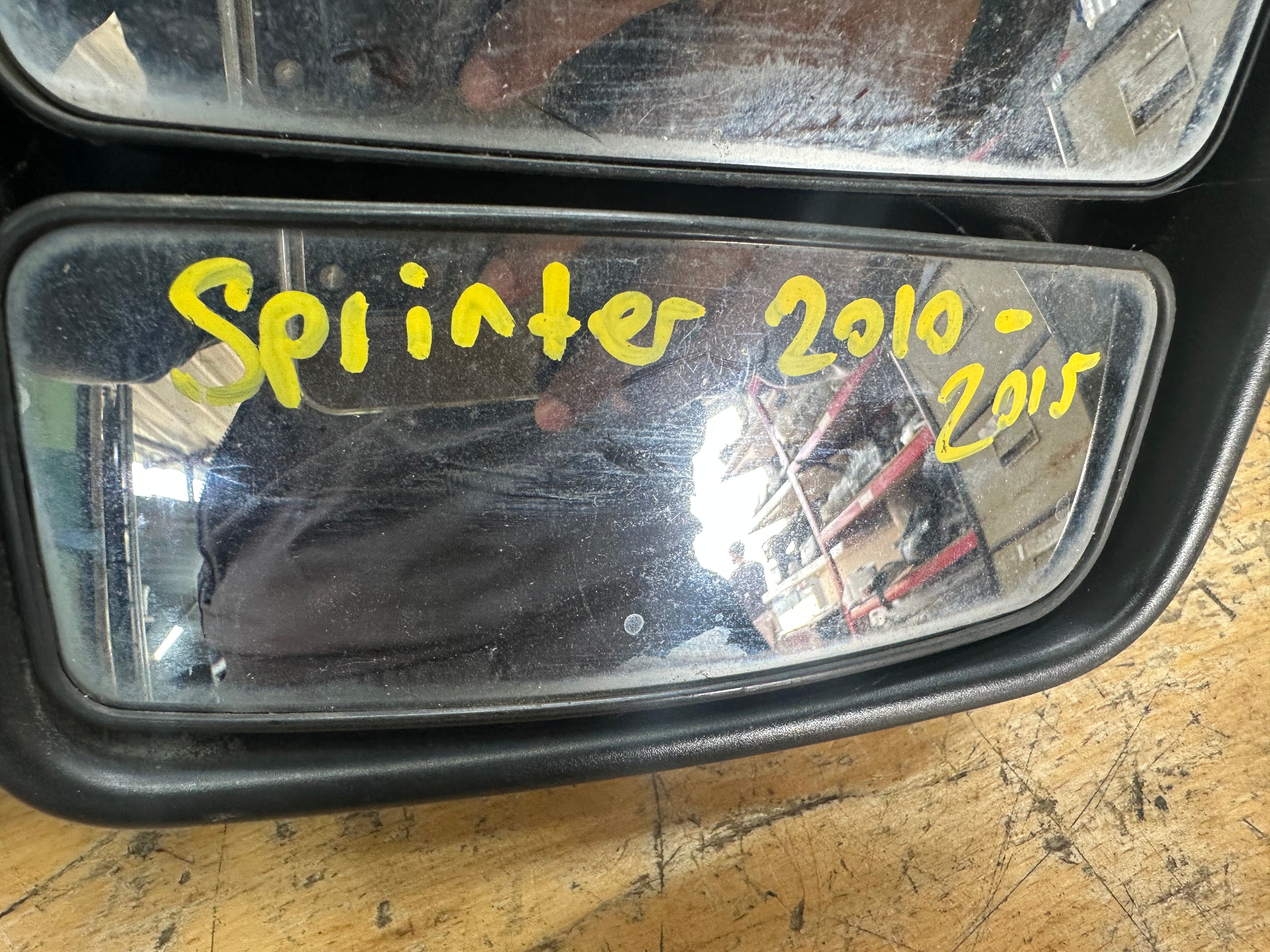 Mercedes Sprinter 2015 W906 Driver’s Right Wing Mirror (A9068102093)