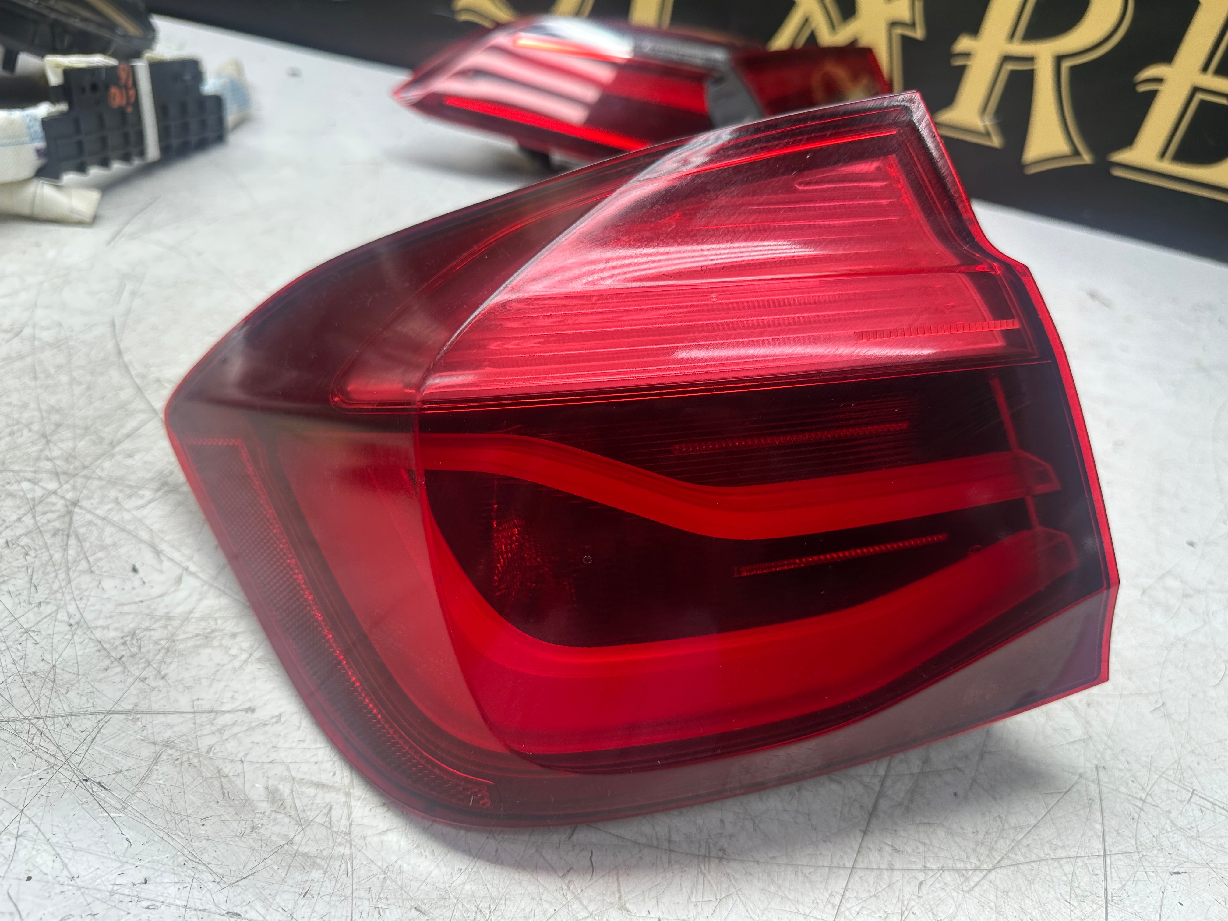 BMW 3 Series F30 Rear Left Outer Light 2SD012147 – 2012–2018
