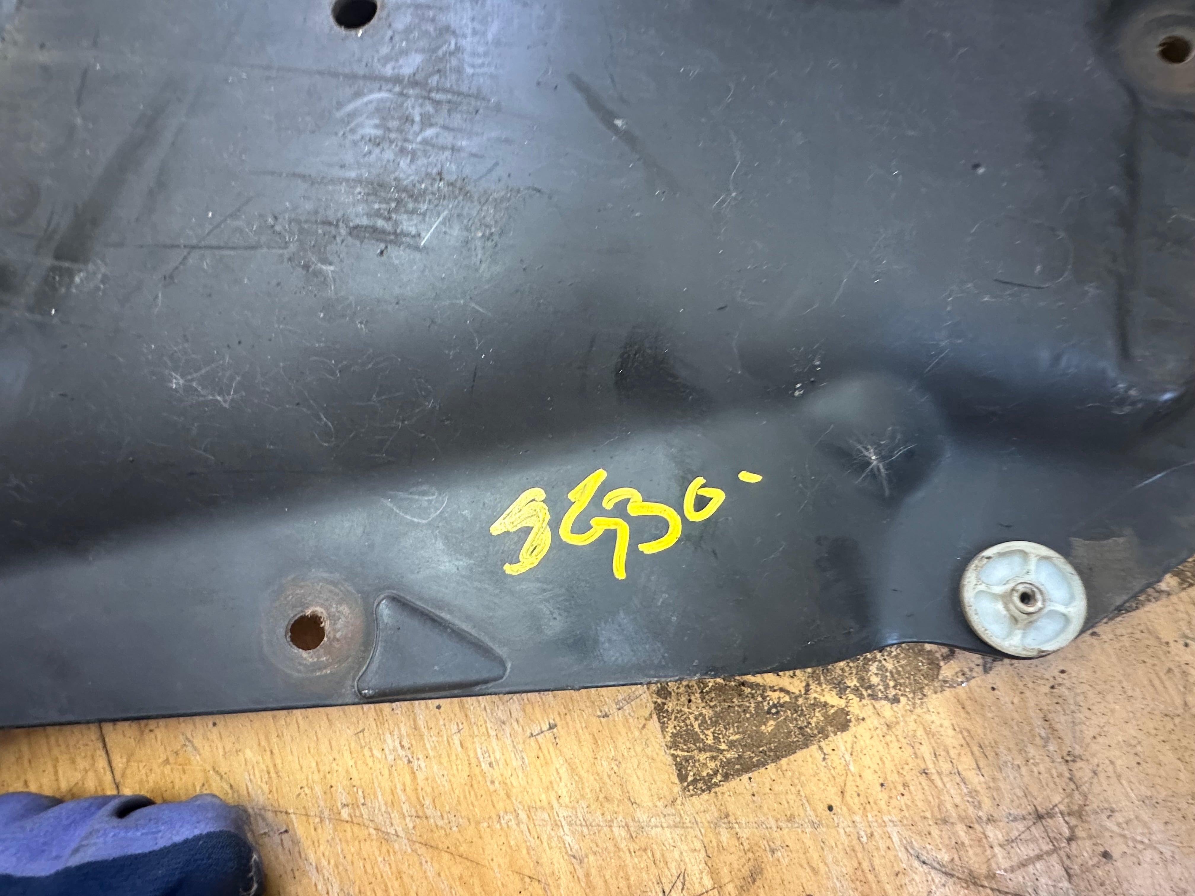 BMW G11 G30 Steering Gear Rack Cover Underbonnet Panel Insulation RWD (7363730)