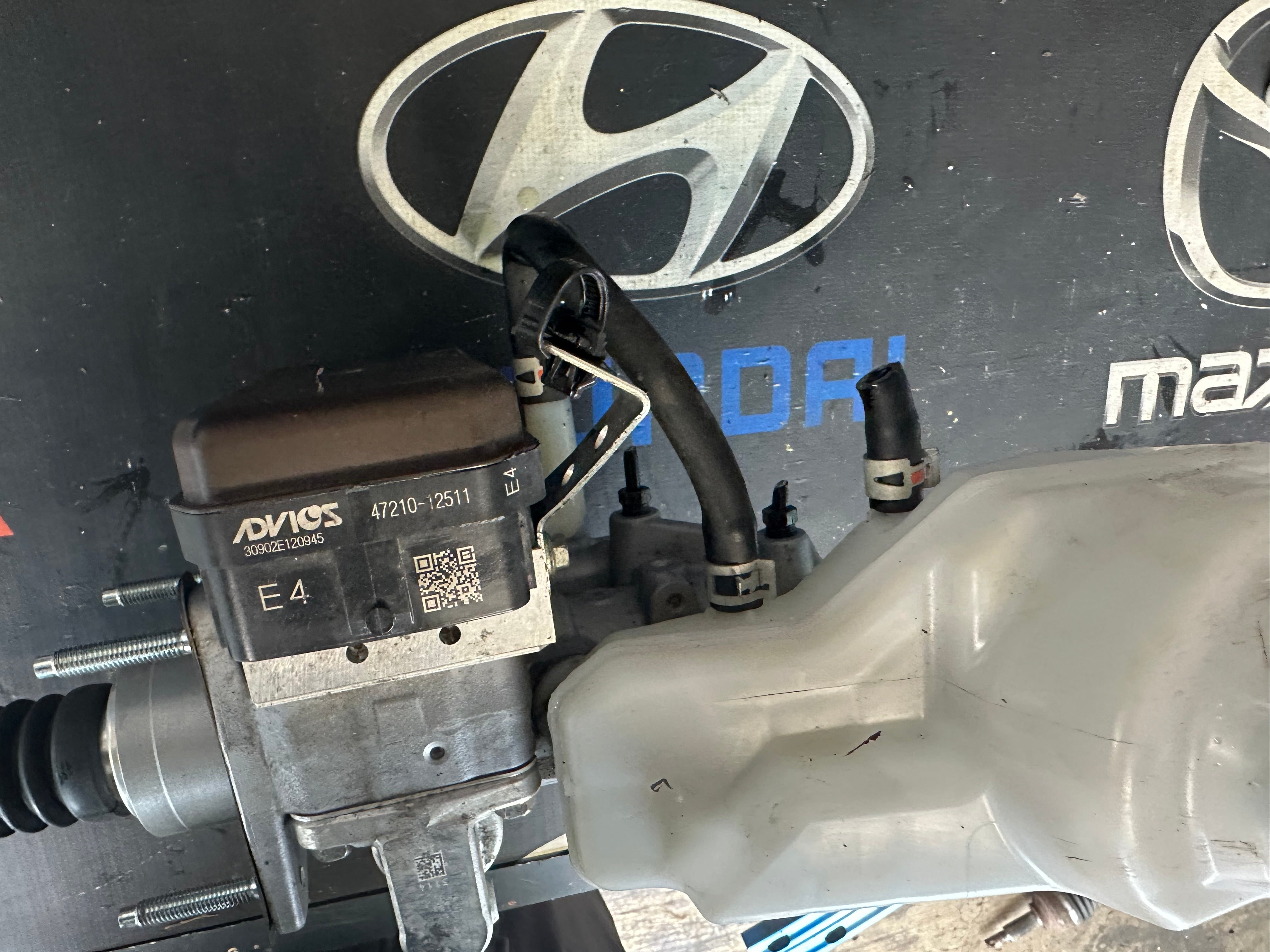 Toyota Corolla 2.0 Hybrid Petrol ABS Pump & Master Cylinder (47210-12511)