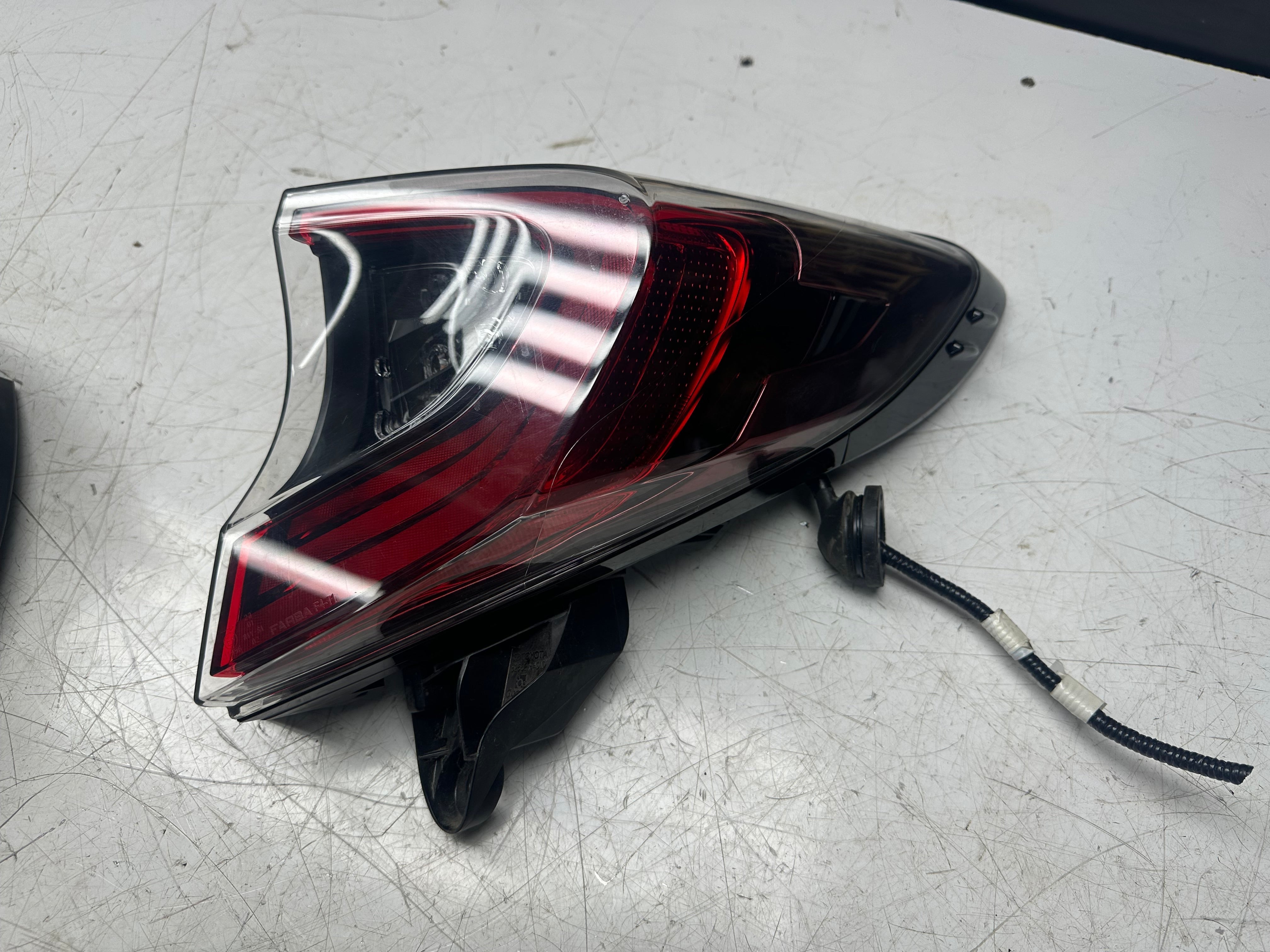 Toyota C-HR 2016-2019 Right Rear Tail Light (81550-F4030-00)