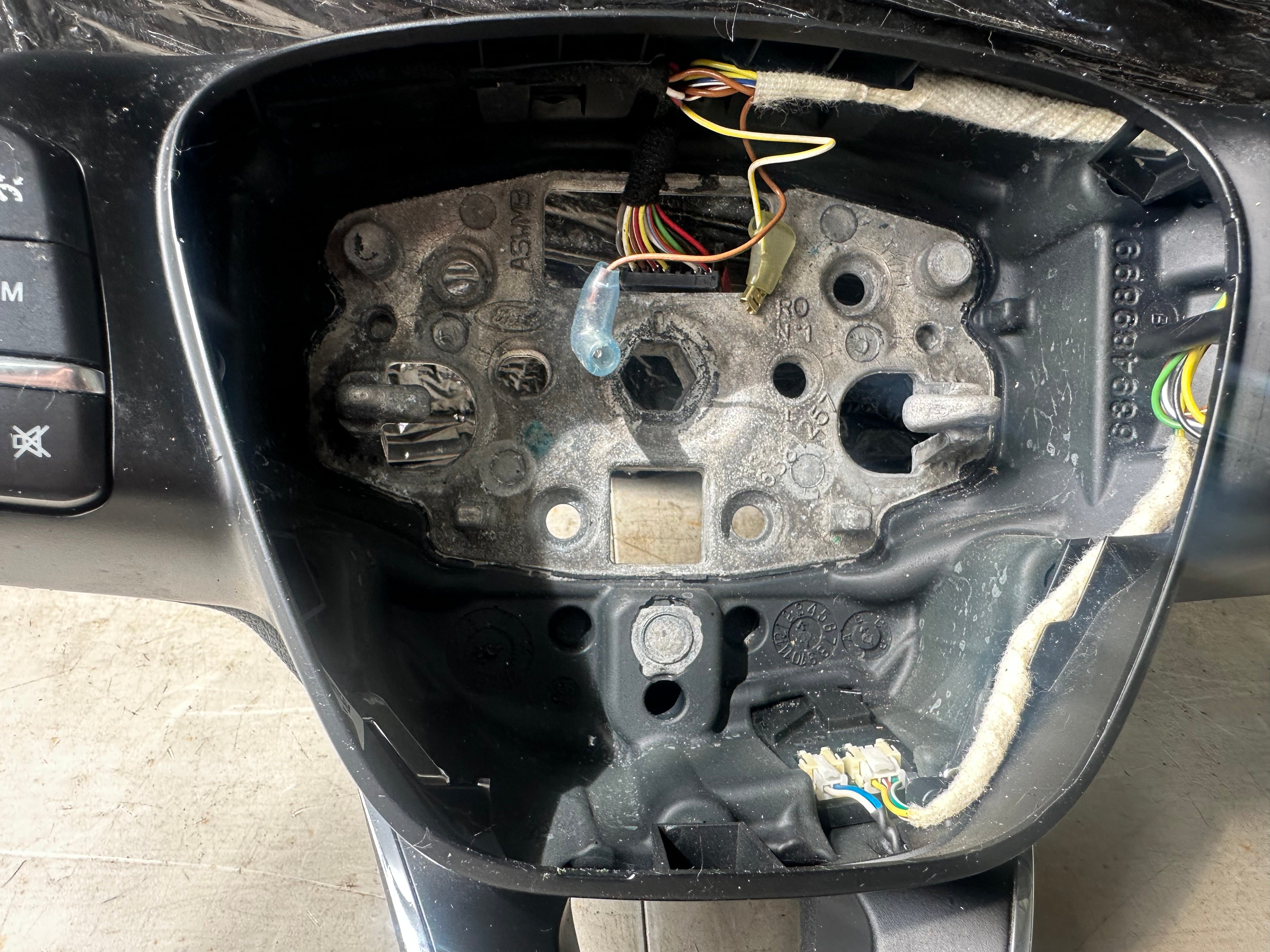 Ford Transit Custom 2018–2022 Sport Steering Wheel with ACC (JK21-3600-LA3ZHE)