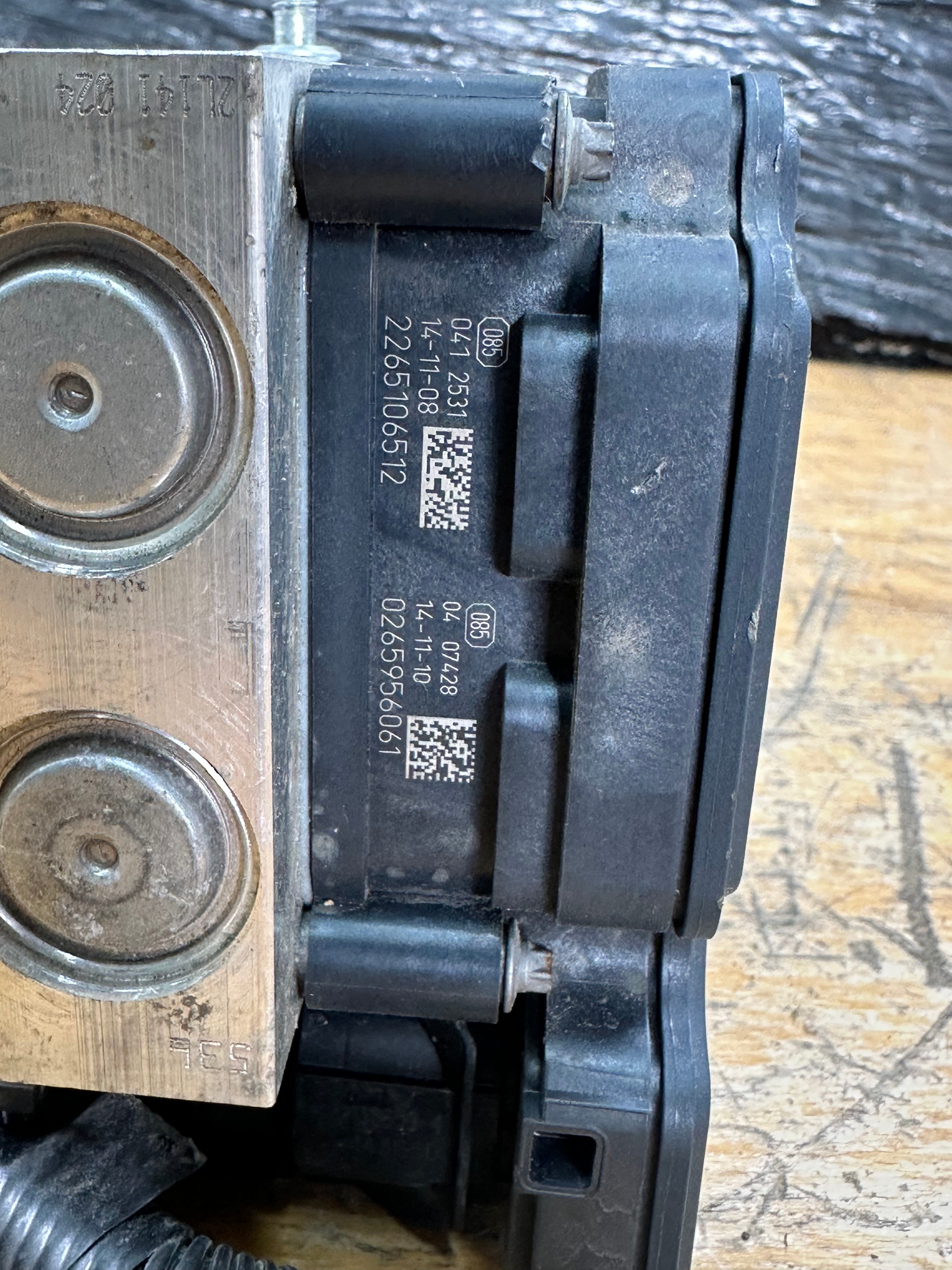 Ford Transit 2013–2018 ABS Pump Modulator Control Unit (BK31-2C405-CD)