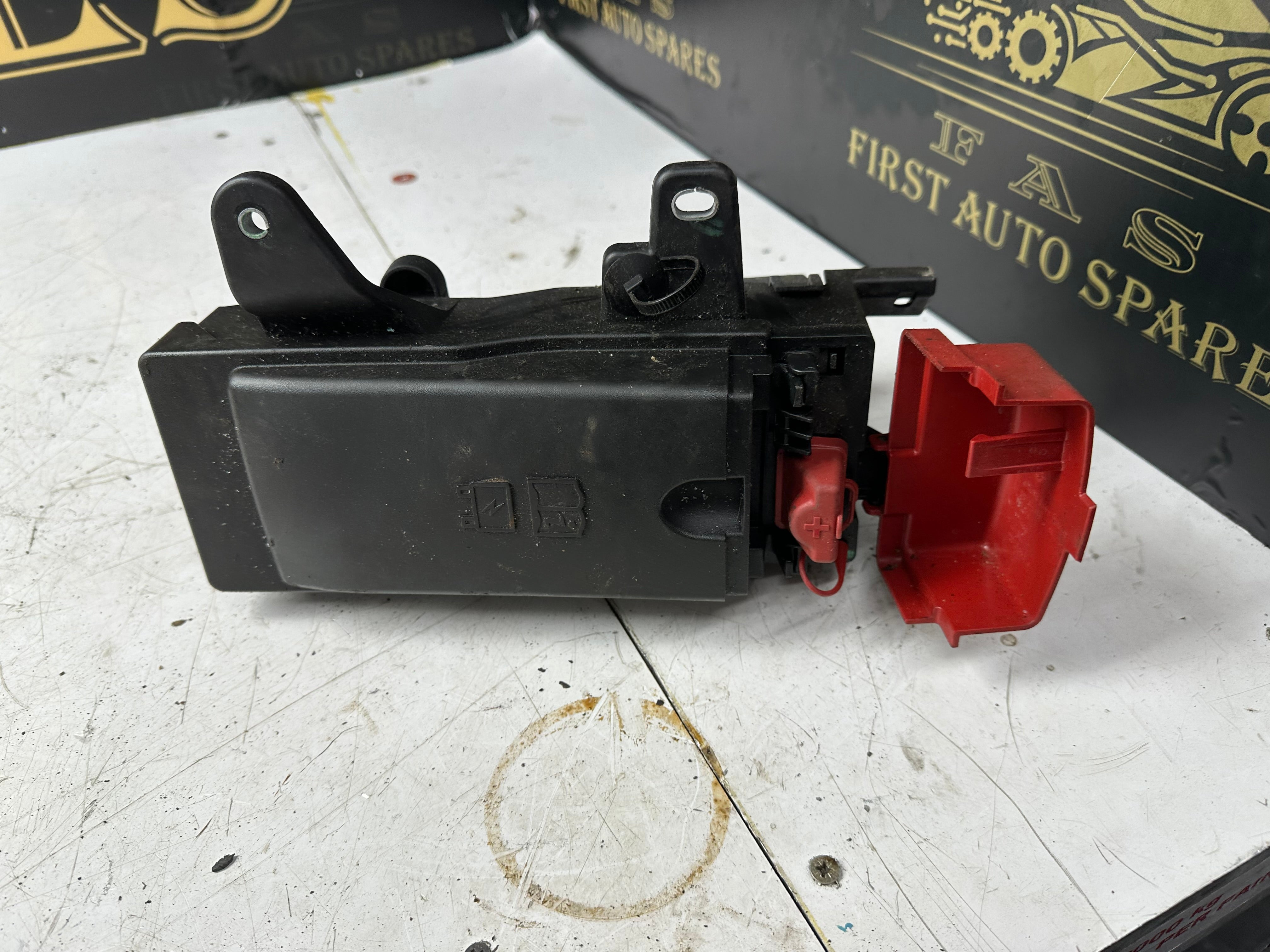 Jaguar XF R-Sport MK2 2015–2020 Fuse Box (GX73-14A076-AA)