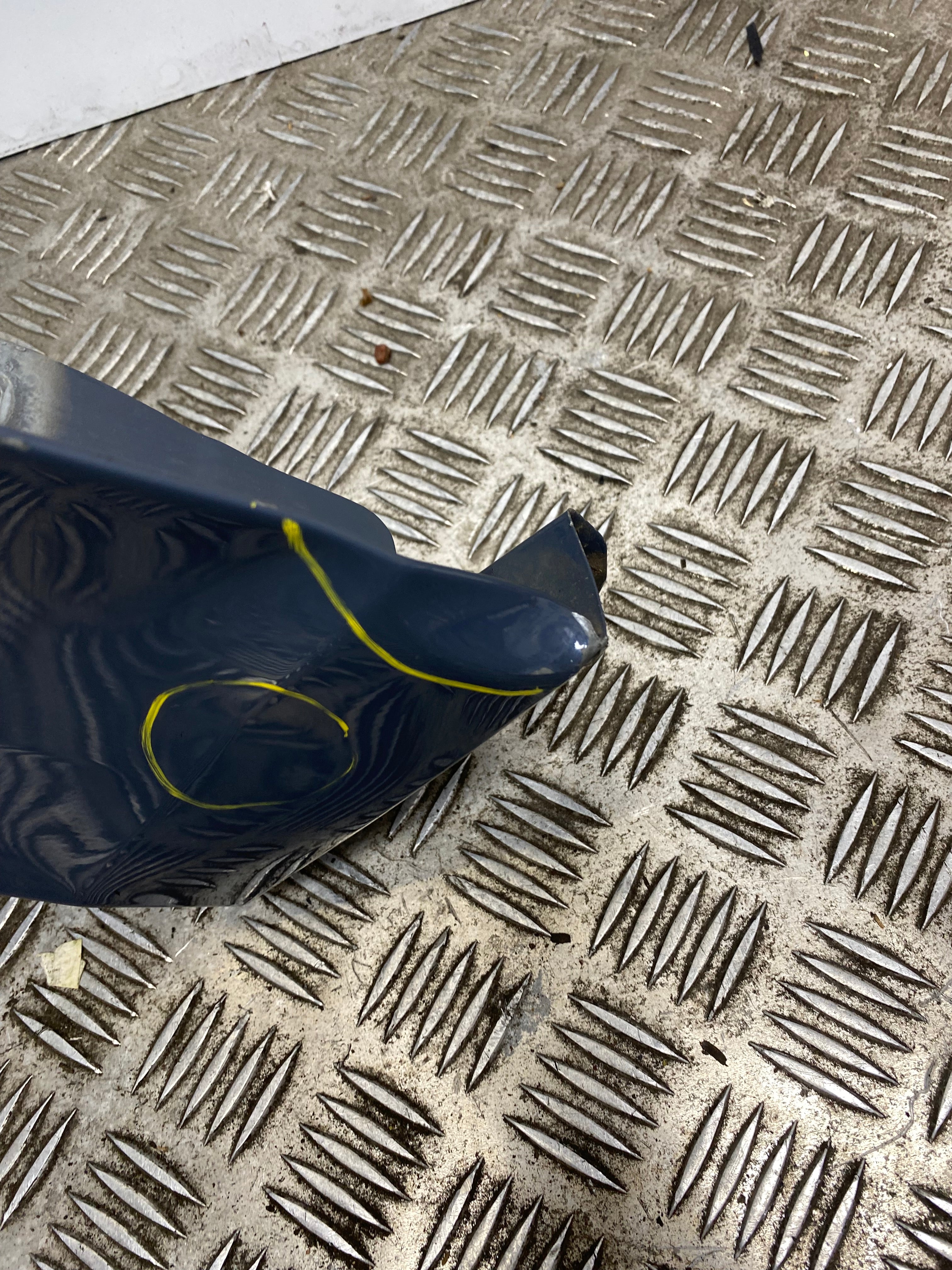 BMW 1 Series F40 Front Passenger Fender Wing – 2019–Present (Dent Marked In Yellow)