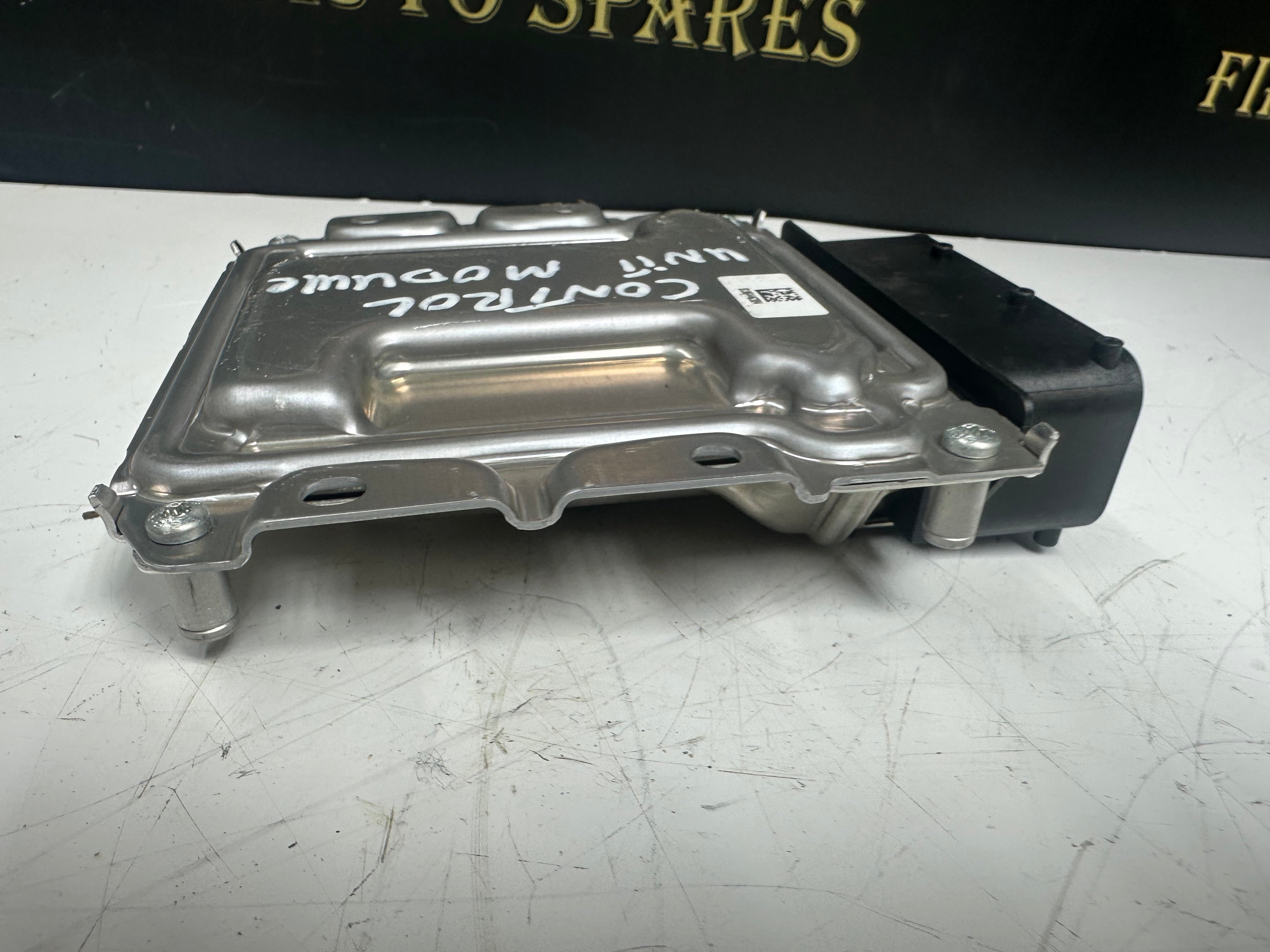 BMW 1, 2, 3, 4, 5, 7, X5, X6 Series SCR Control Unit Module (7488 140-01)