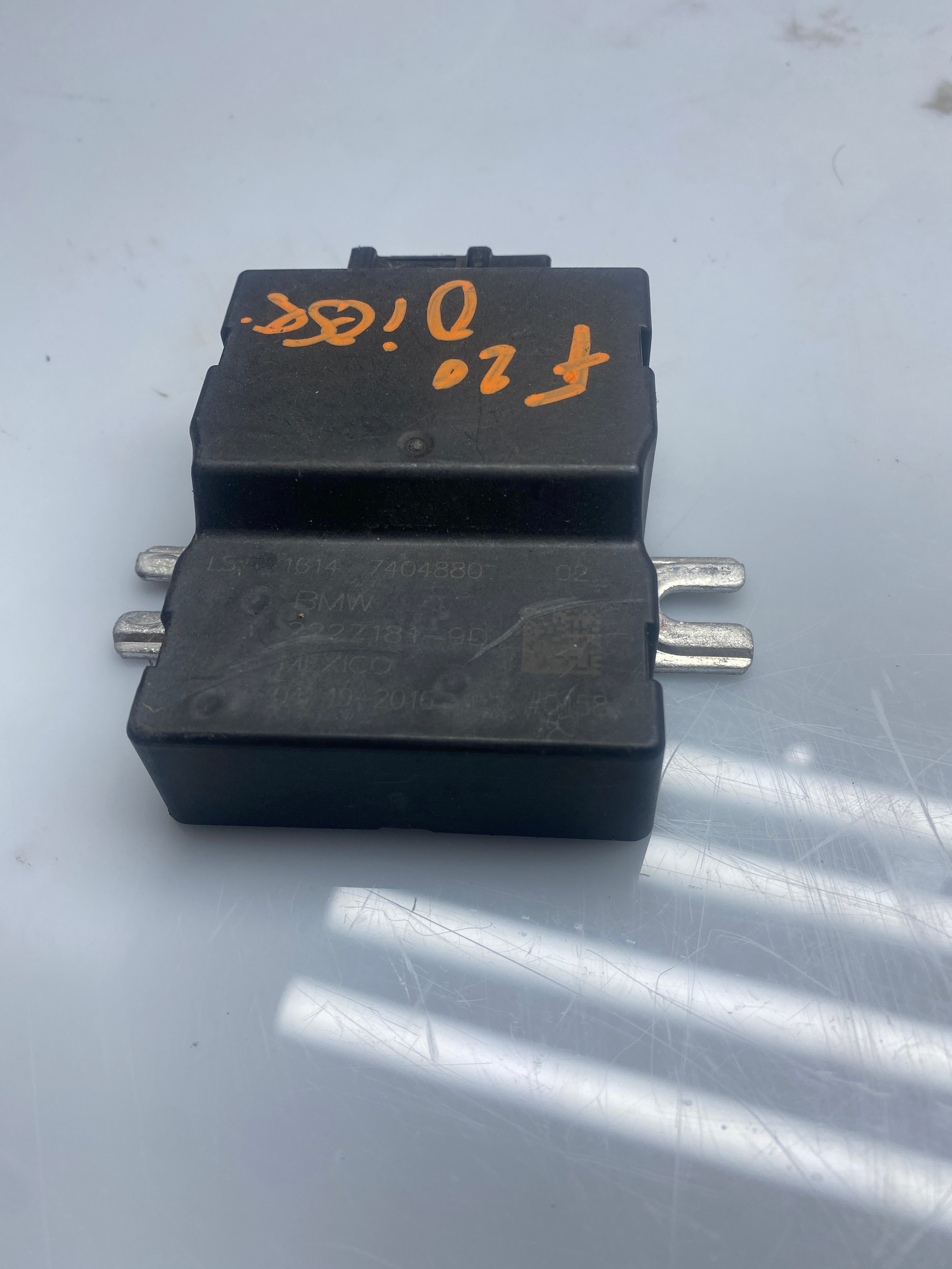 MINI Cooper Fuel Pump Control Unit ECU Module (16147404880 / 2227181-9D)