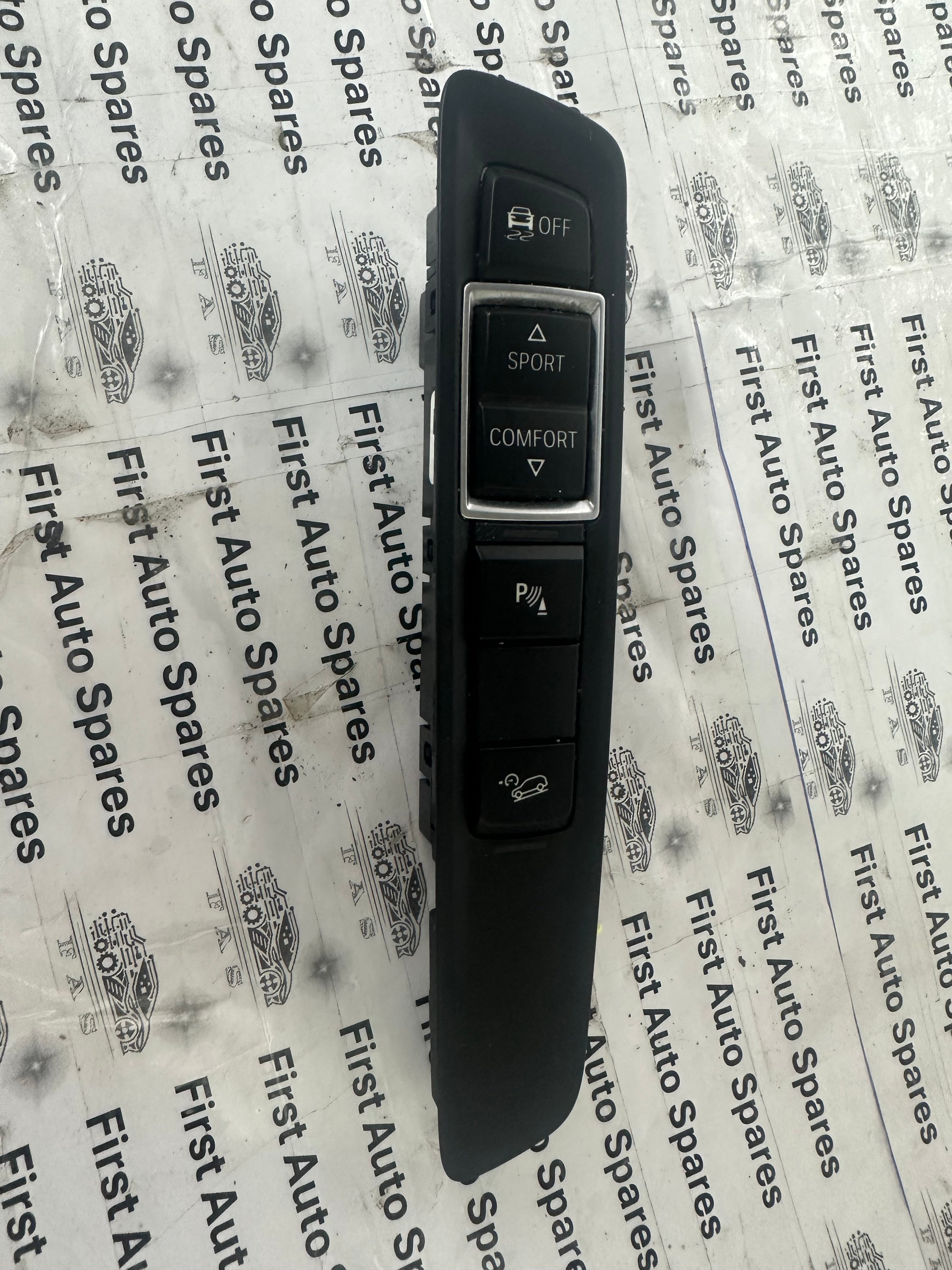 BMW X5 X6 F15 F16 Parking Brake Mode Switch (9262725-04)